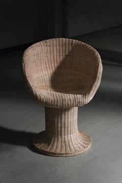 perpetuo chair