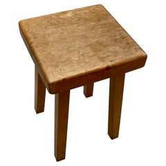 Sgabello in legno di pino di Charlotte Perriand per Les Arcs, 1800