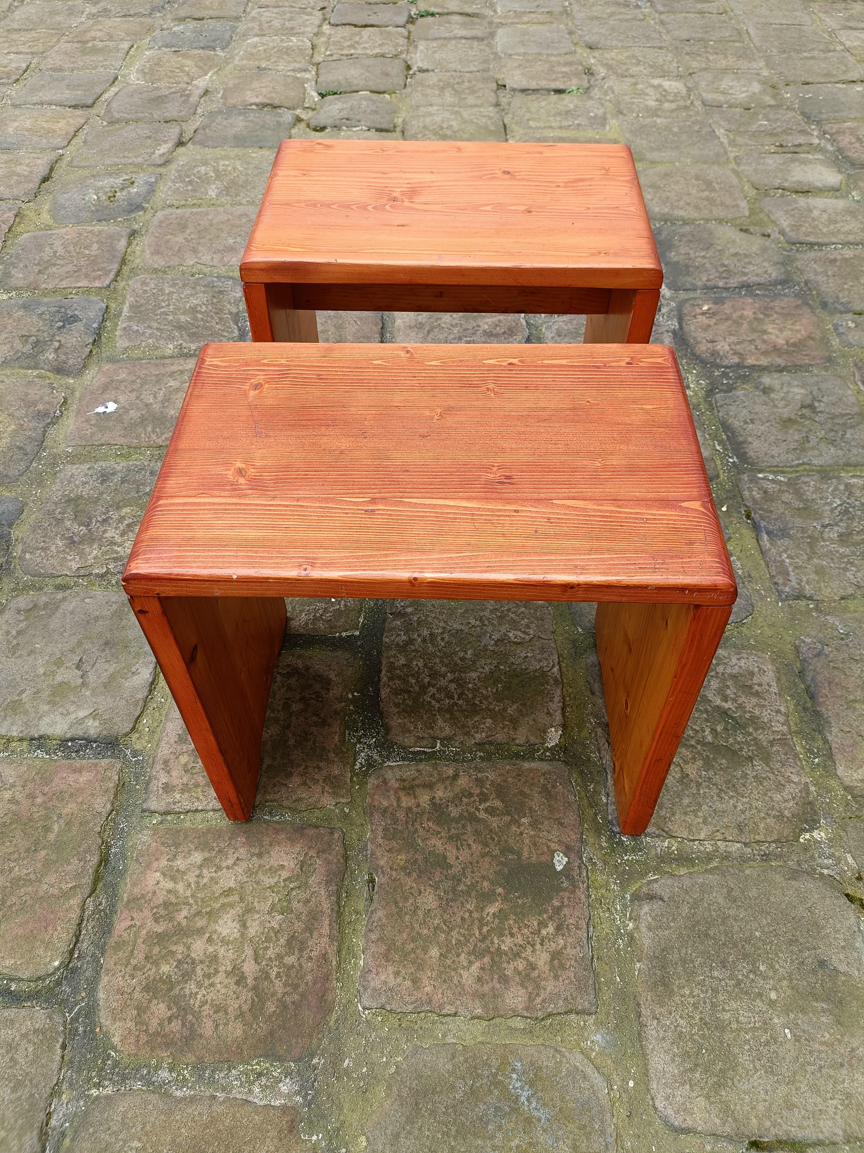 Perriand Pine Wood Stool Charlotte Perriand Pierre Et Vacances Les Arcs, 1800 For Sale 10