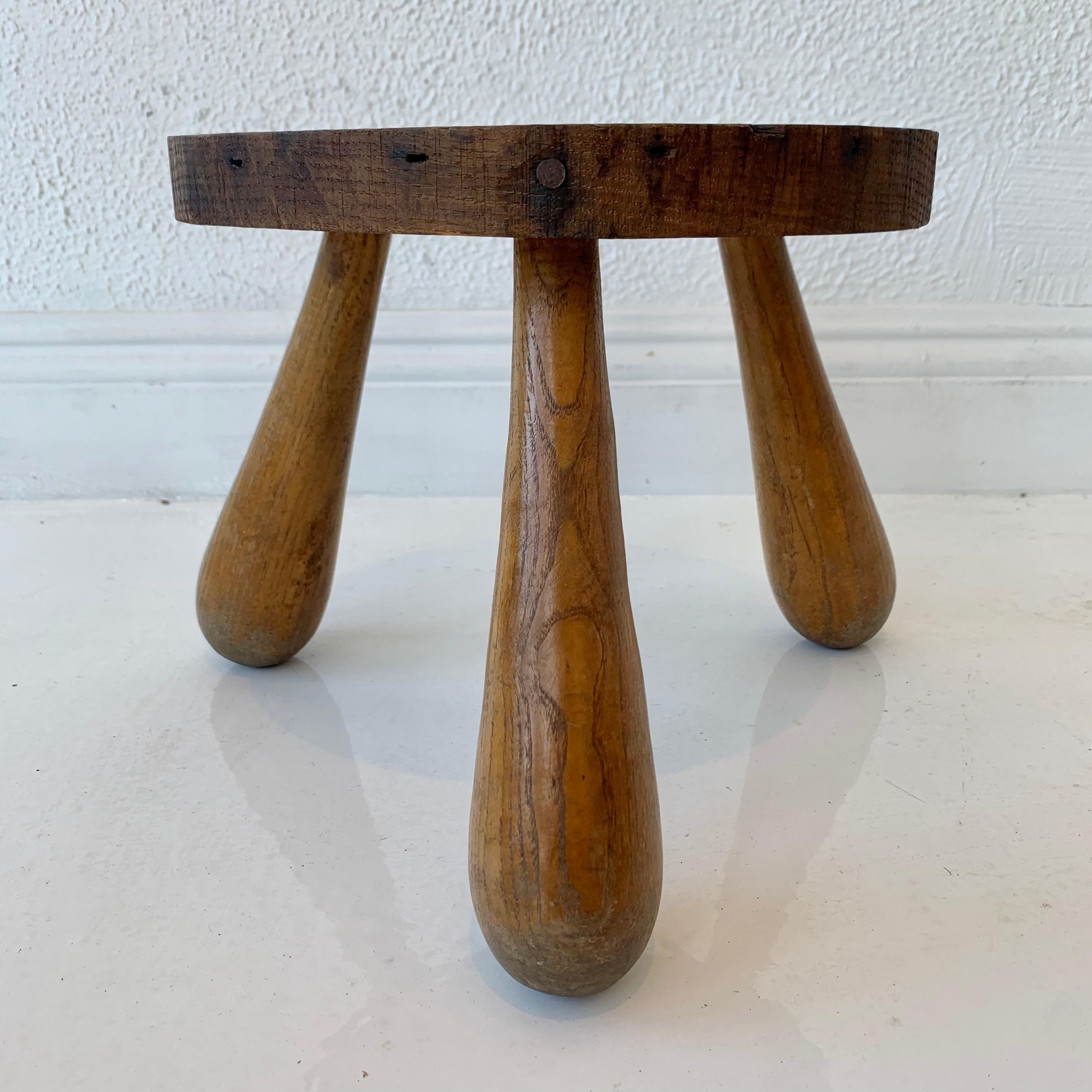 Perriand style stool made in France, circa 1950s. Thick oak legs with circular wood seat. No nails or hardware. Great lines and shape. Petite stool with great presence. Great vintage condition.


 