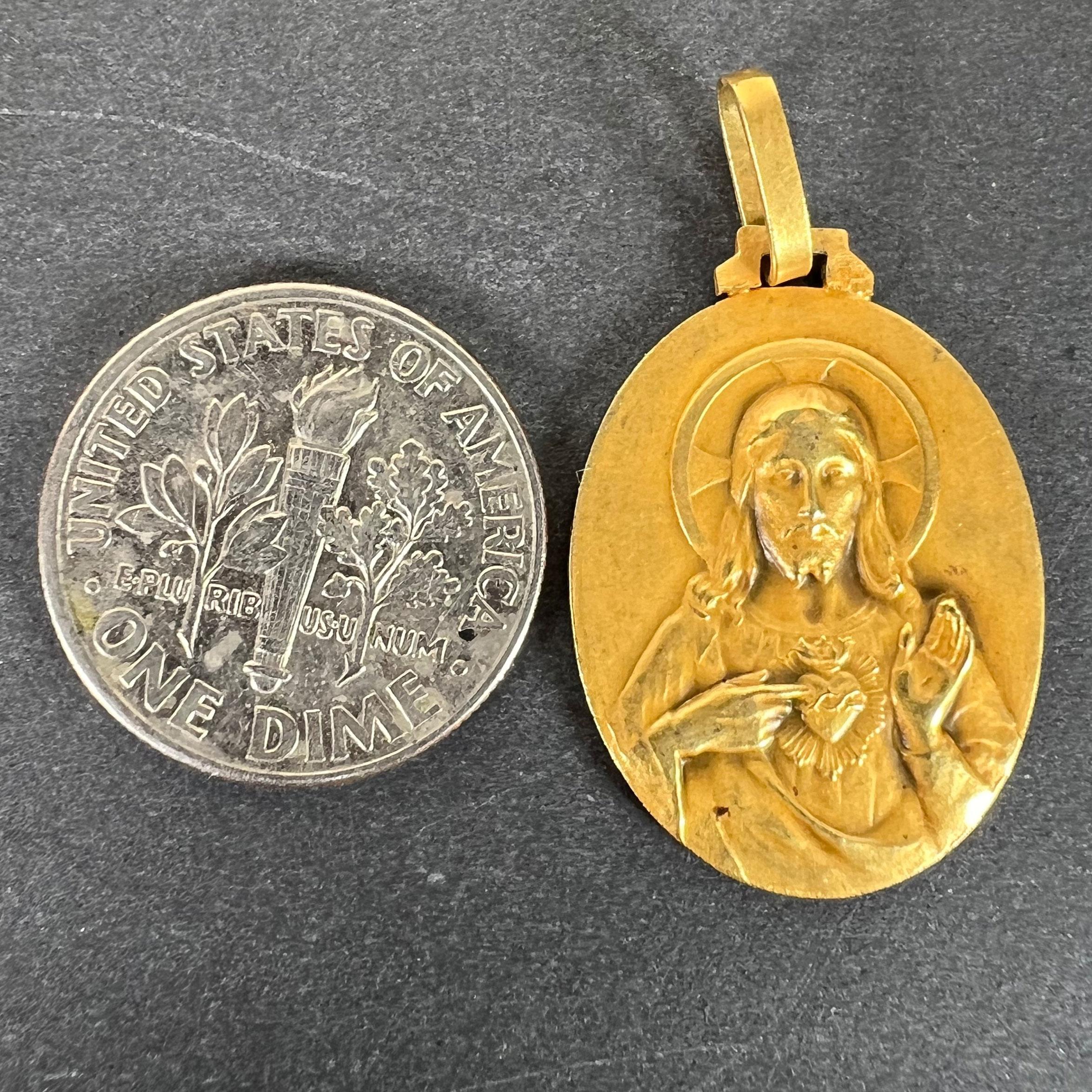 Perriat French Sacred Heart Madonna und Child 18K Yellow Gold Medal Anhänger im Angebot 6