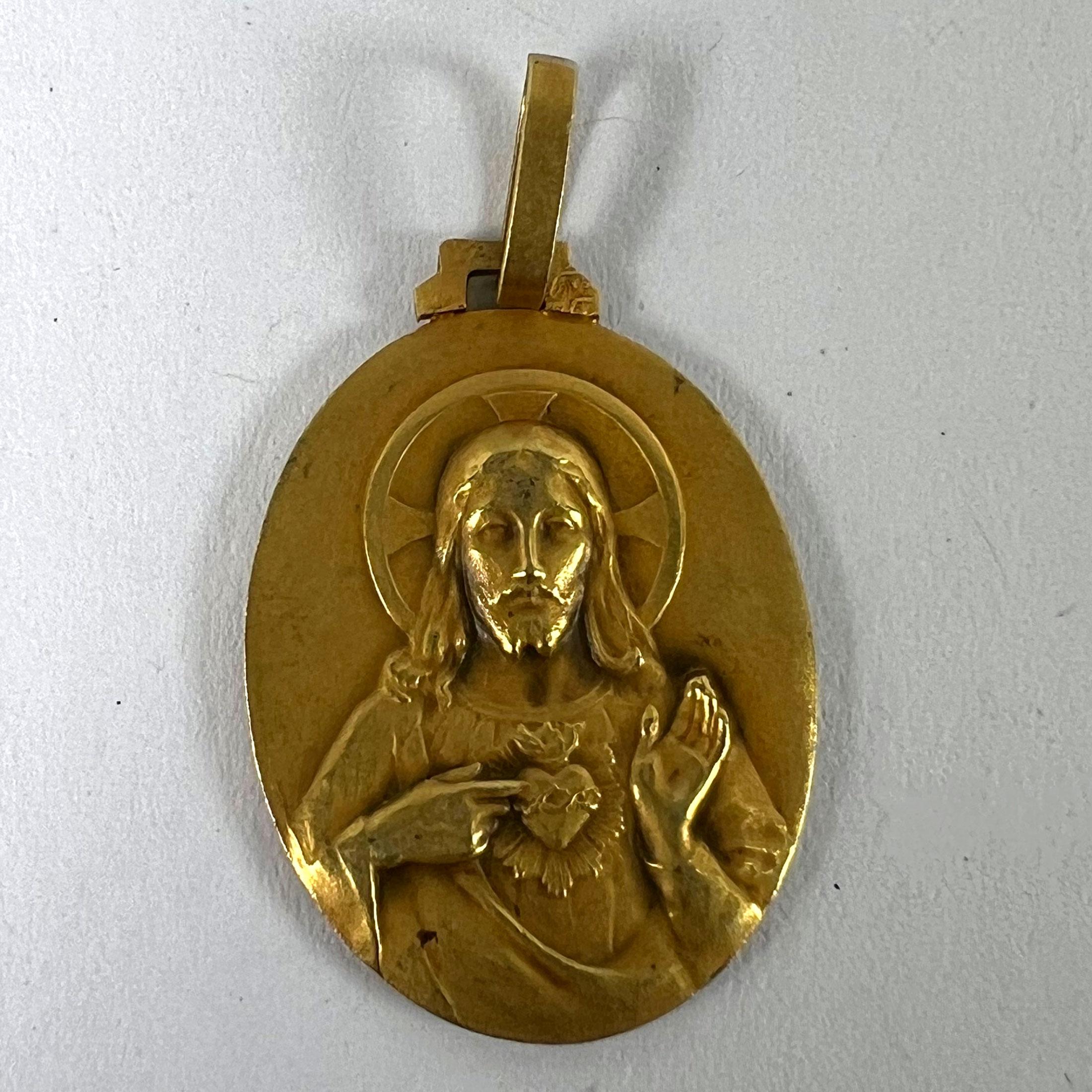 Perriat French Sacred Heart Madonna und Child 18K Yellow Gold Medal Anhänger im Angebot 7