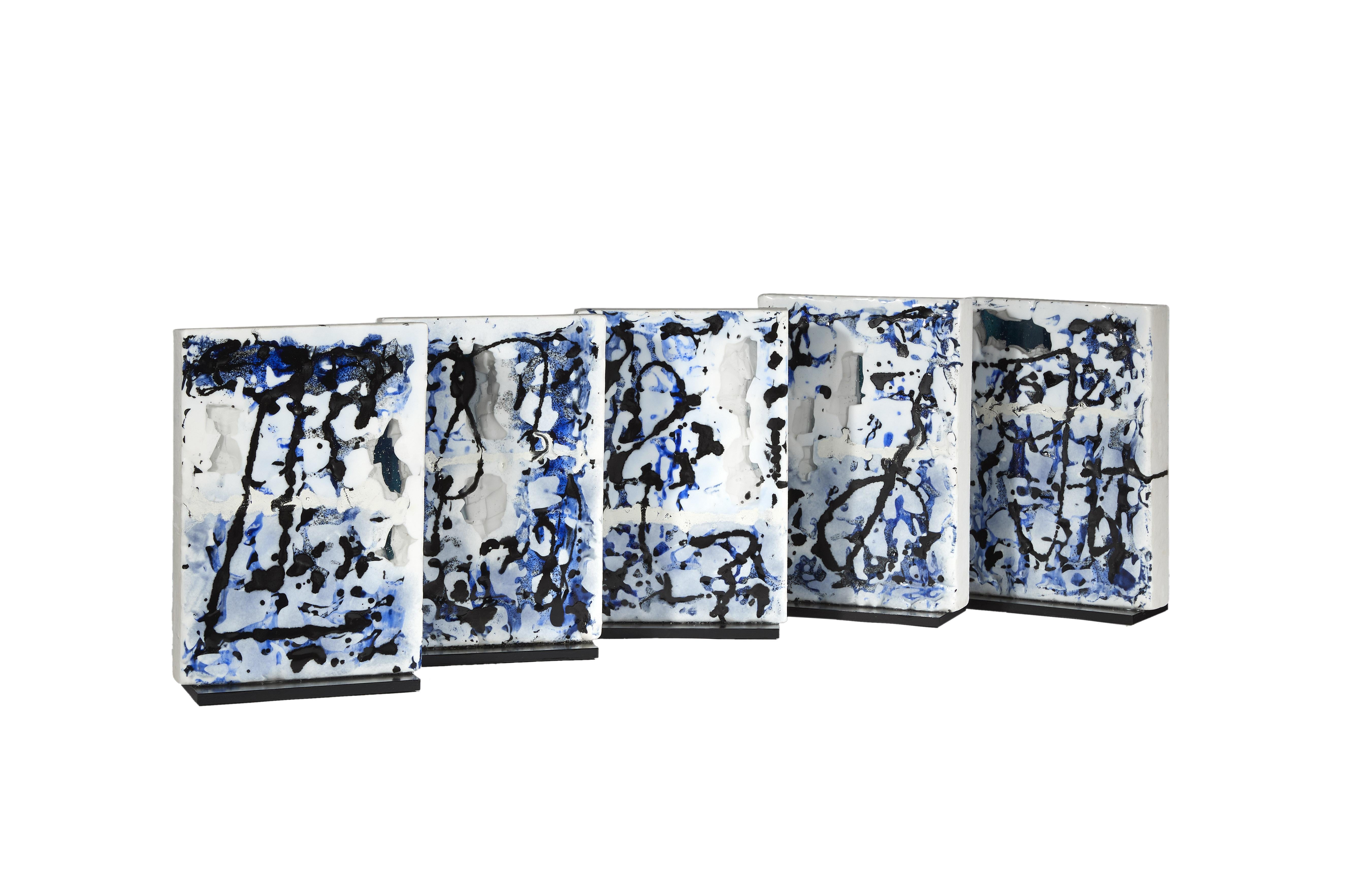 Glasskulptur „Les Mots Bleus“ aus Glas (Abstrakt), Sculpture, von Perrin & Perrin