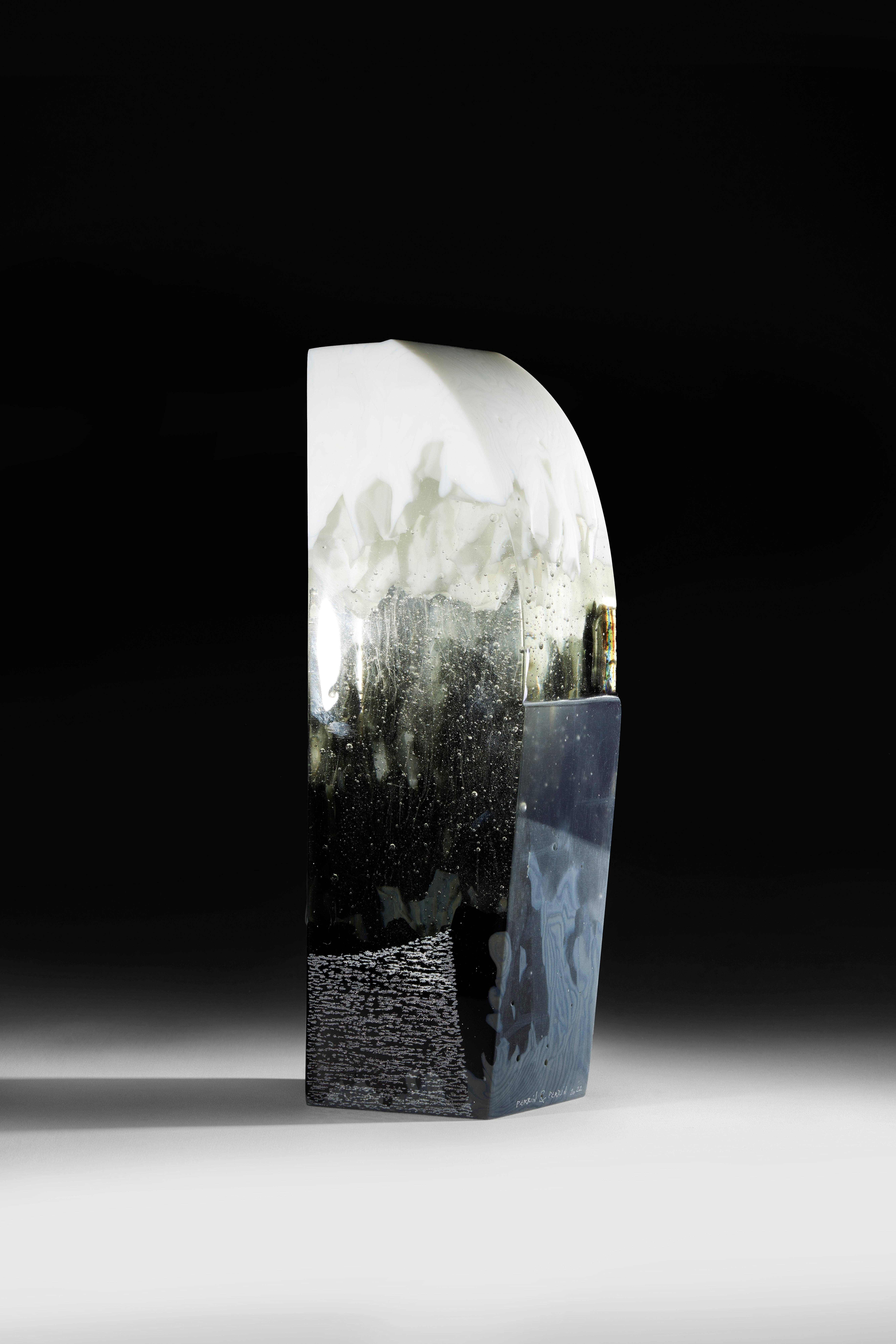 Glasskulptur Névé One Made in France Einzigartig (Schwarz), Abstract Sculpture, von Perrin & Perrin