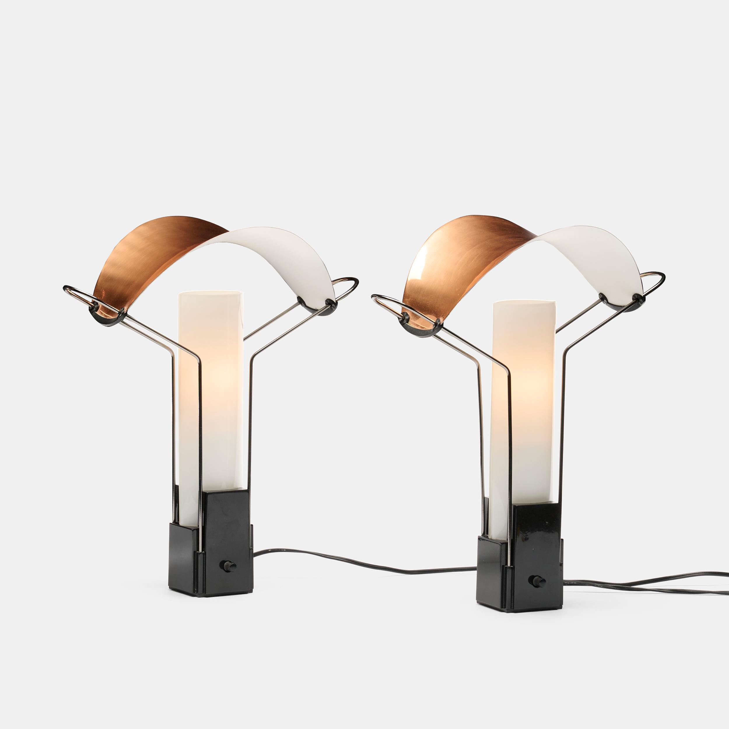 Perry A. KING & Santiago Miranda Lámpara modelo Palio para Arteluce, Italia 1985 Moderno de mediados de siglo en venta