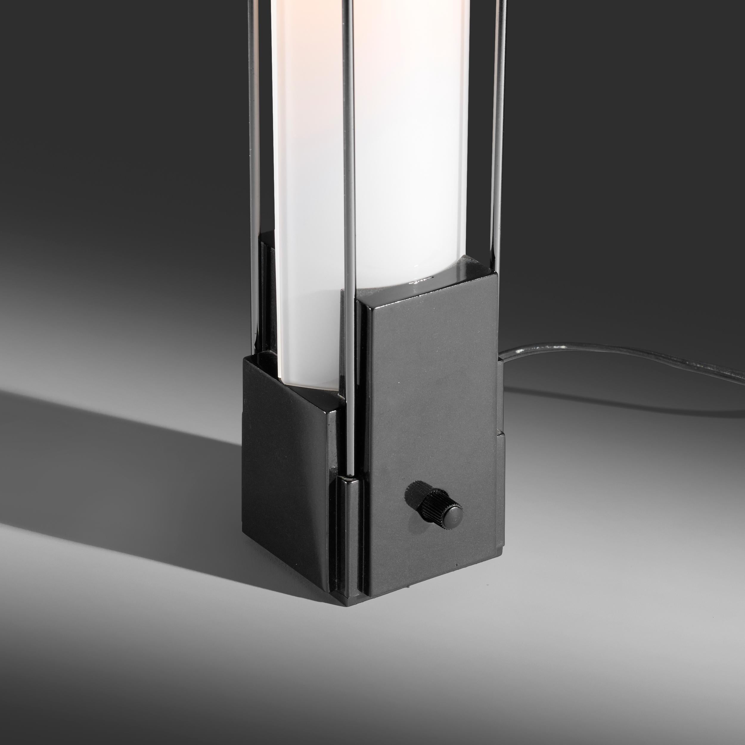 Perry A. KING & Santiago Miranda Lámpara modelo Palio para Arteluce, Italia 1985 finales del siglo XX en venta