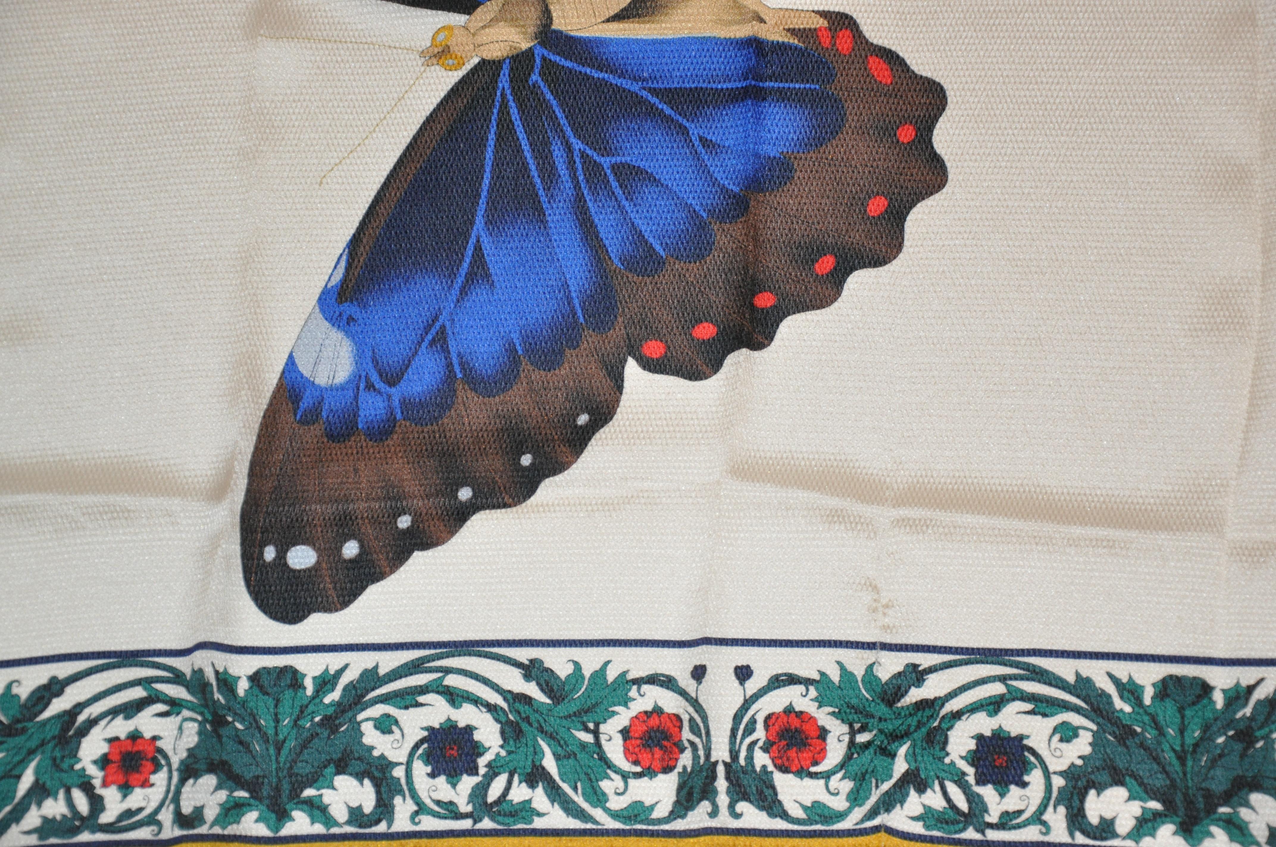 Perry Ellis Detaillierter Seidenschal „„Schmetterlinge in Liebe“ im Zustand „Gut“ im Angebot in New York, NY