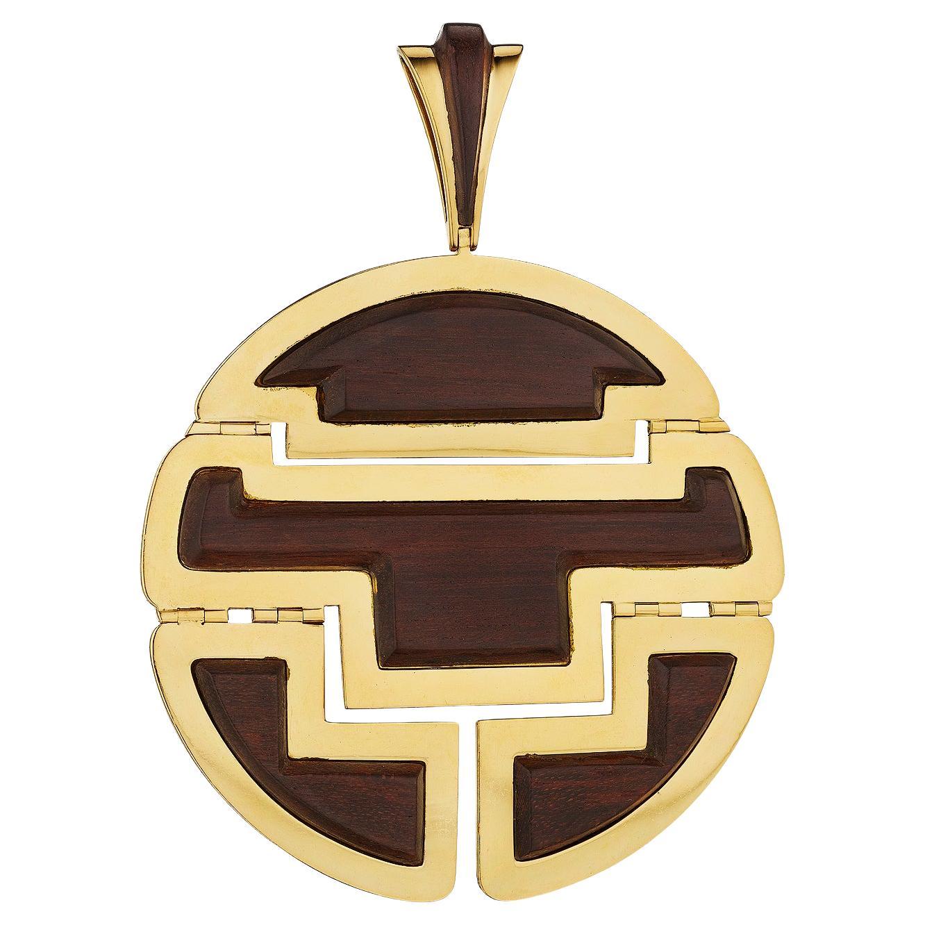 Collana con ciondolo Perry 
Fils Paris Gold Wood Vintage in vendita