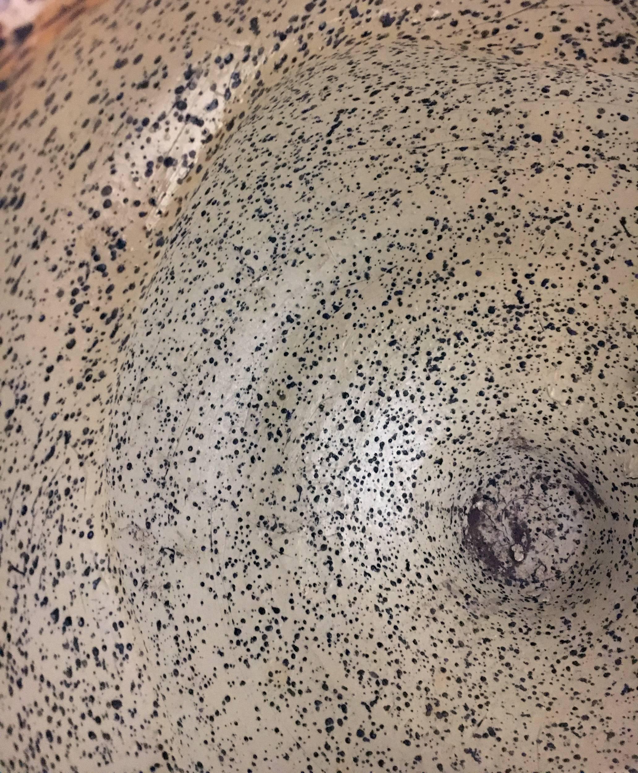 Forma, diseño, escultura, esmalte, cerámica, tarro de porcelana contemporánea cocida en horno de leña - Sculpture Contemporáneo de Perry Haas