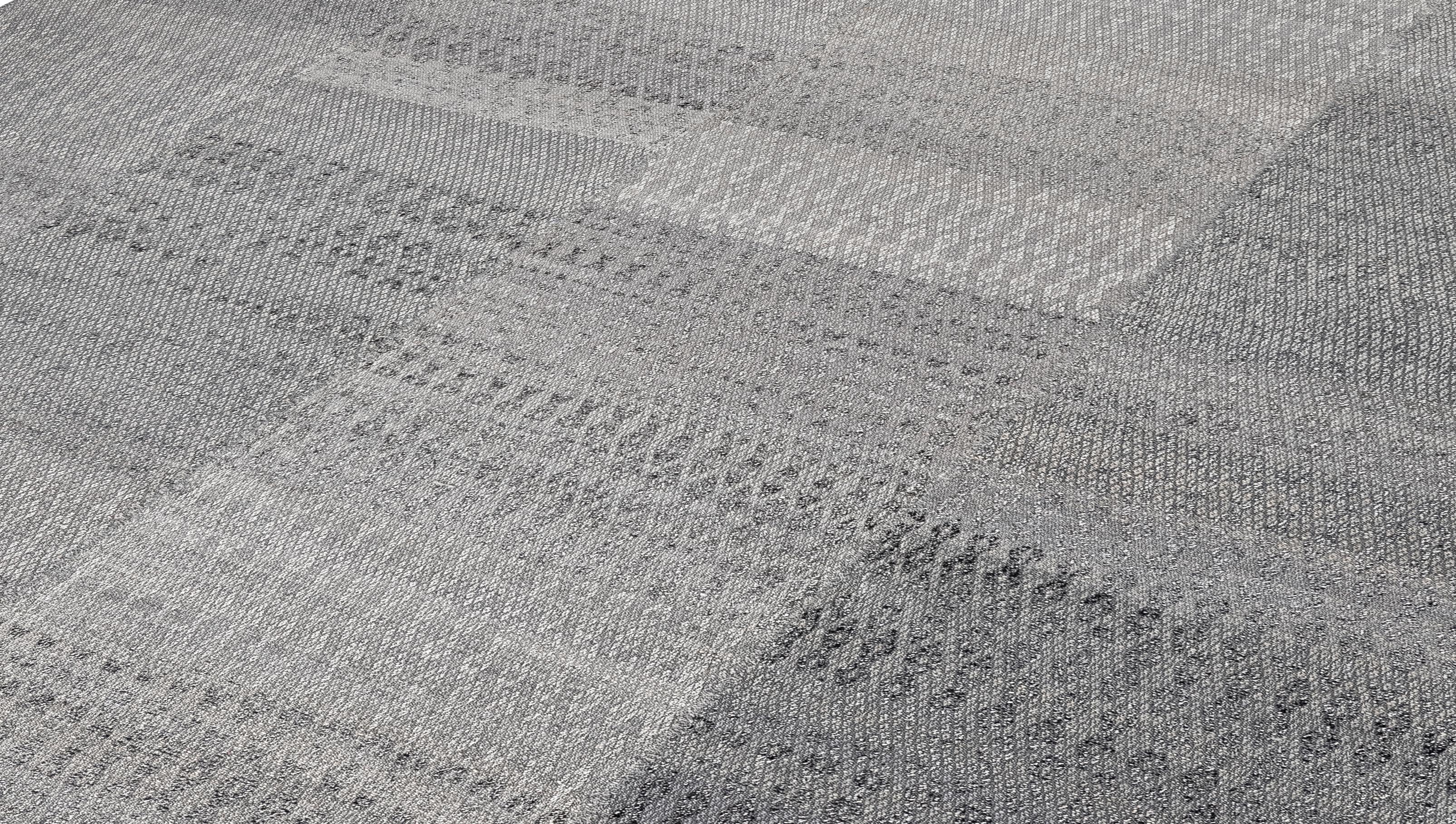 Kilim Persain Handwoven Damavand Flatweave Rug in Natural Gray Tones en vente