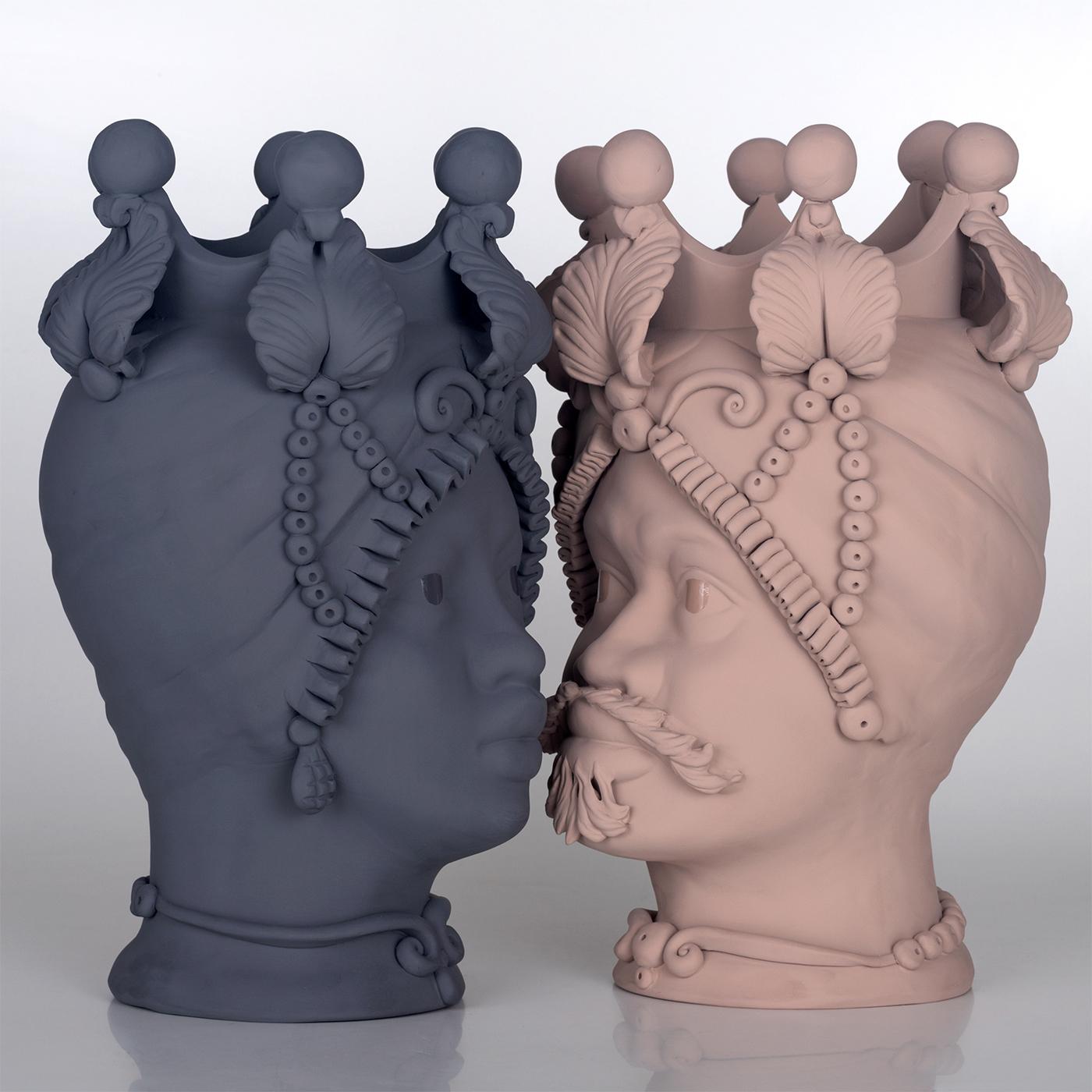 XXIe siècle et contemporain Vase gris Perséfone en vente