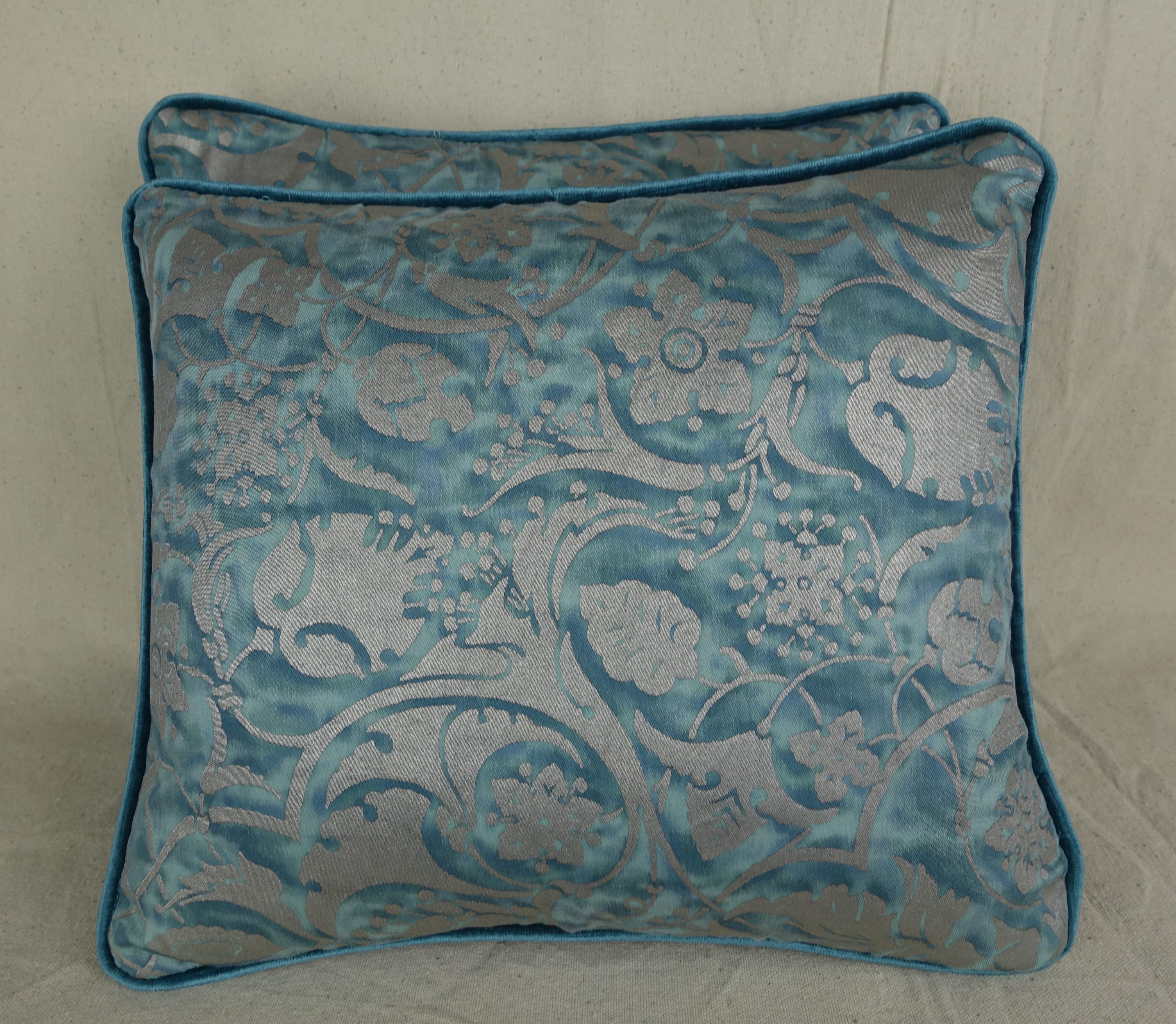 Persepolis Patterned Fortuny Textile Pillows, a Pair In Excellent Condition In Los Angeles, CA