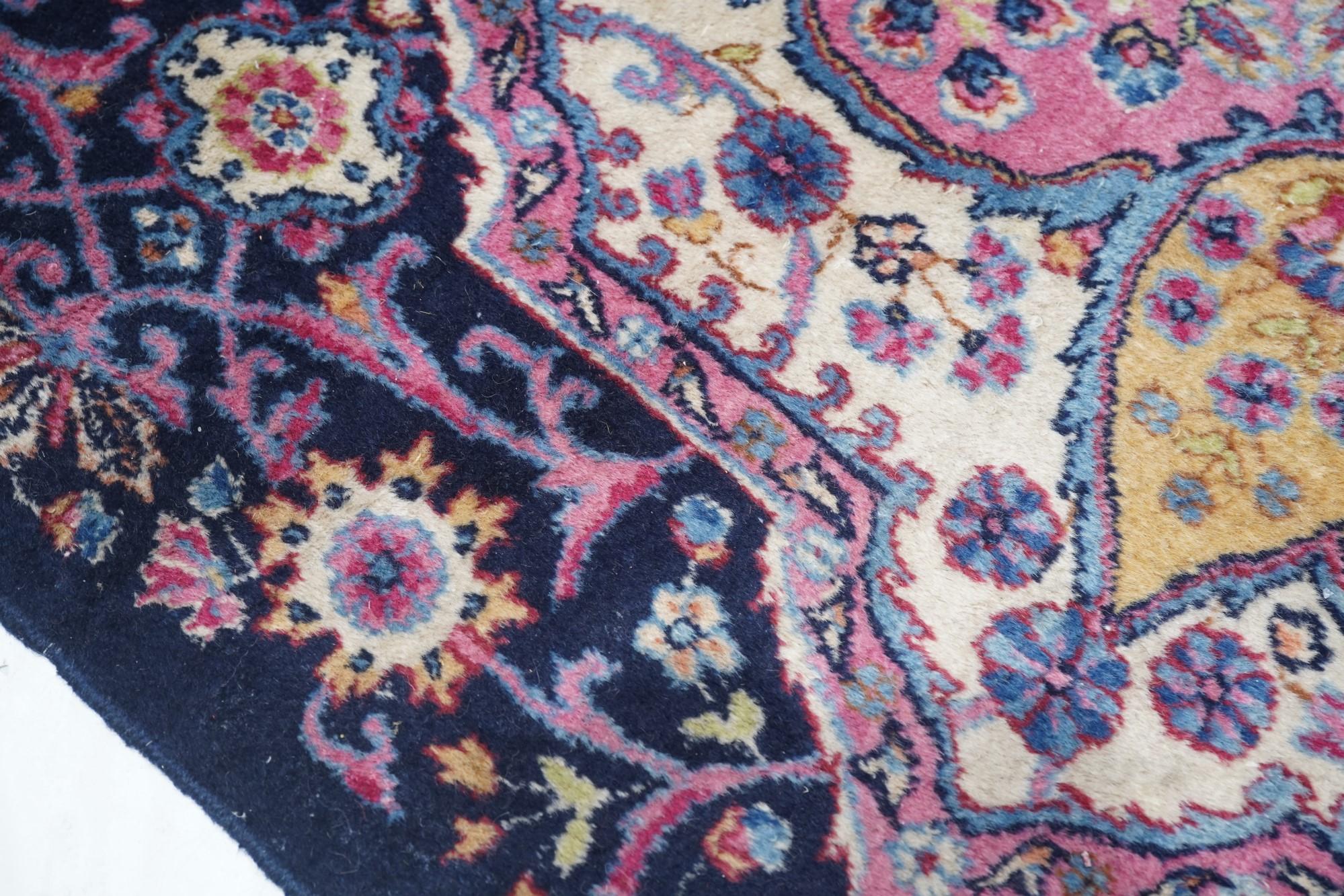 Persia Wool on Cotton Rug In Excellent Condition For Sale In New York, NY