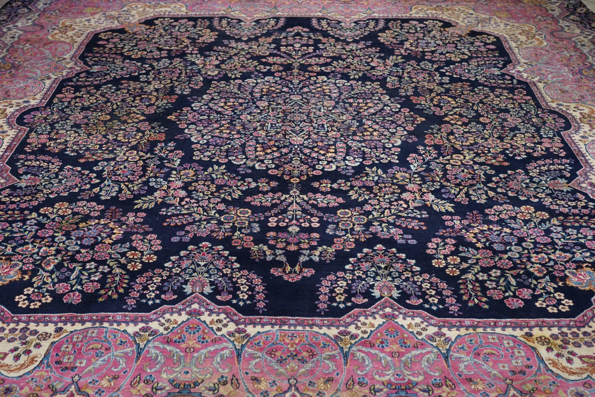 Mid-20th Century Persia Wool on Cotton Rug For Sale