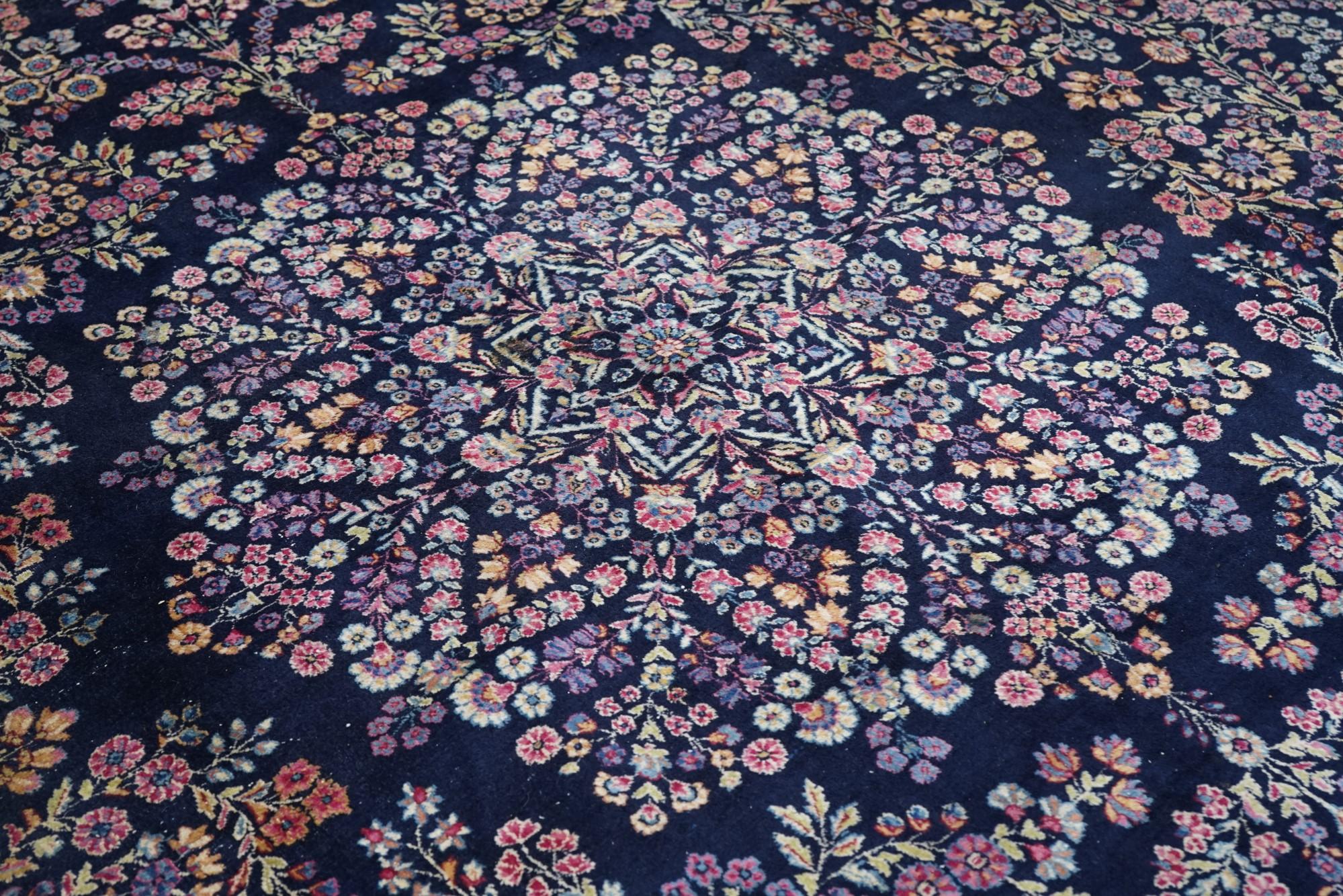 Persia Wool on Cotton Rug For Sale 2