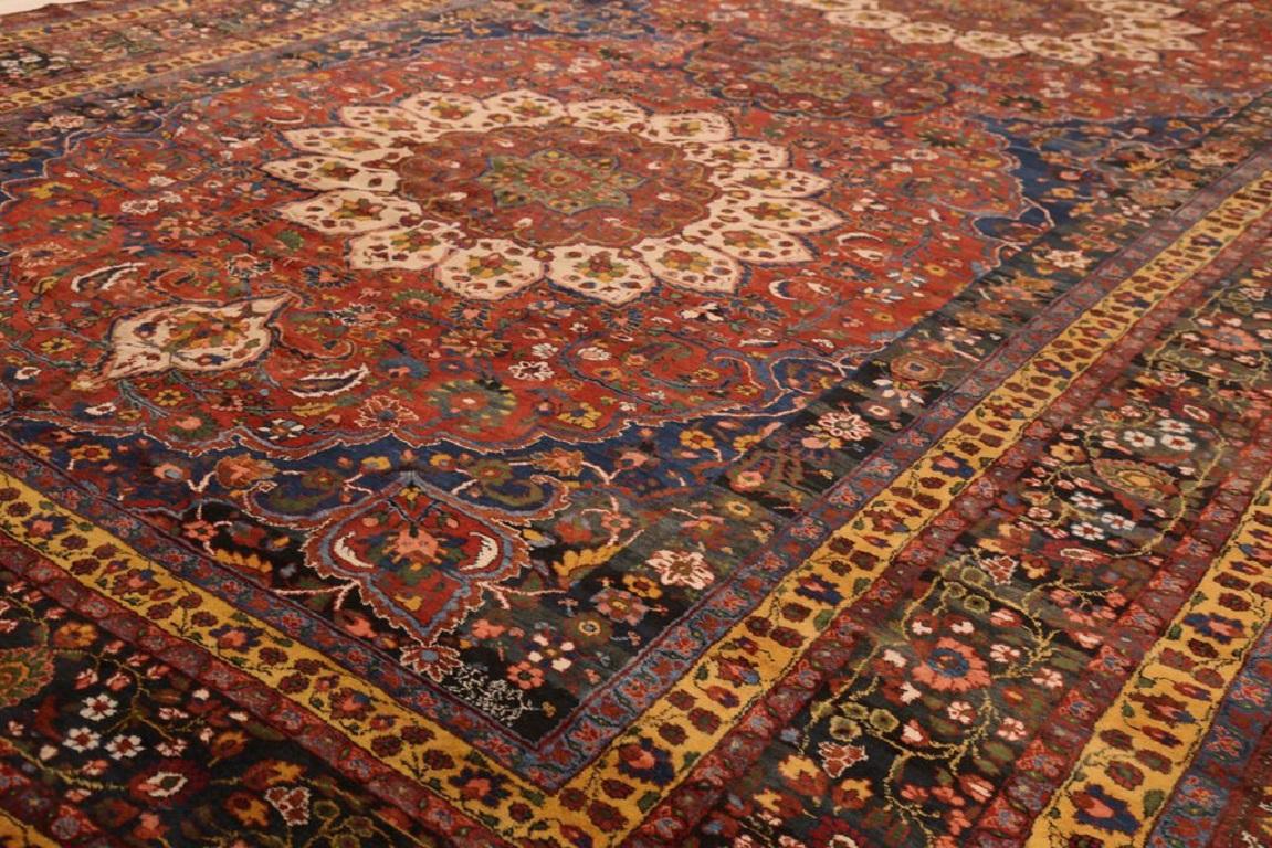 Persische Afshar Over Size Teppich CIRCA 1910 - Wolle Elfenbein Marineblau Rot Gelb 72315 (Asiatisch) im Angebot