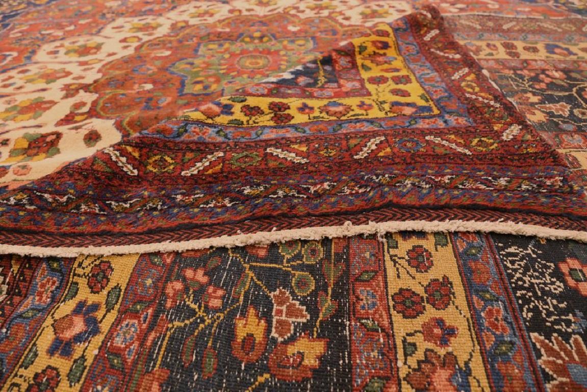 Persische Afshar Over Size Teppich CIRCA 1910 - Wolle Elfenbein Marineblau Rot Gelb 72315 im Zustand „Hervorragend“ im Angebot in Dallas, TX
