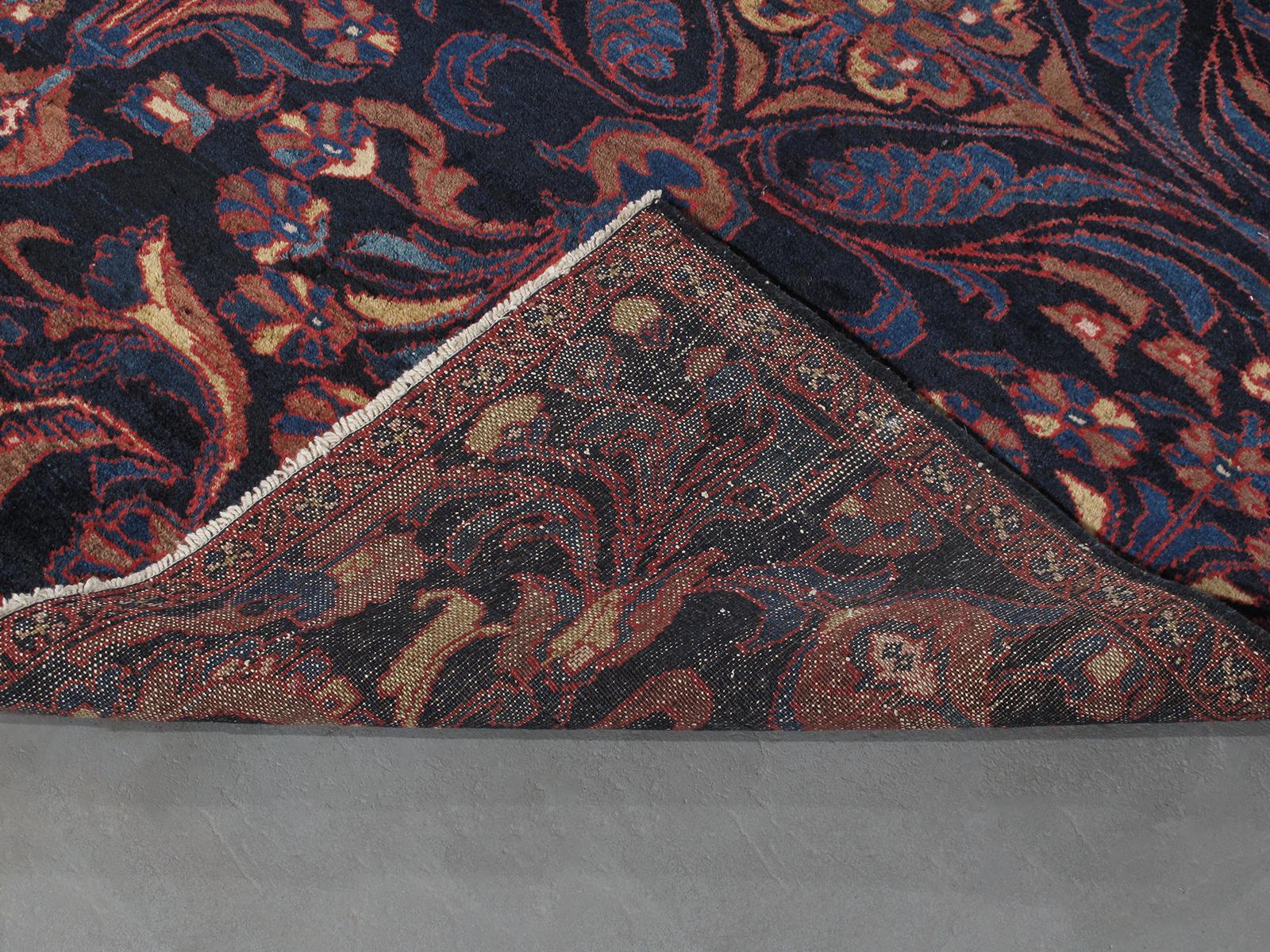 Early 20th Century Persian Antique Bakhtiari Rug For Sale