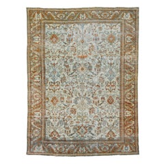 Tapis persan ancien Mahal en laine beige et orange avec motif sur toute la surface