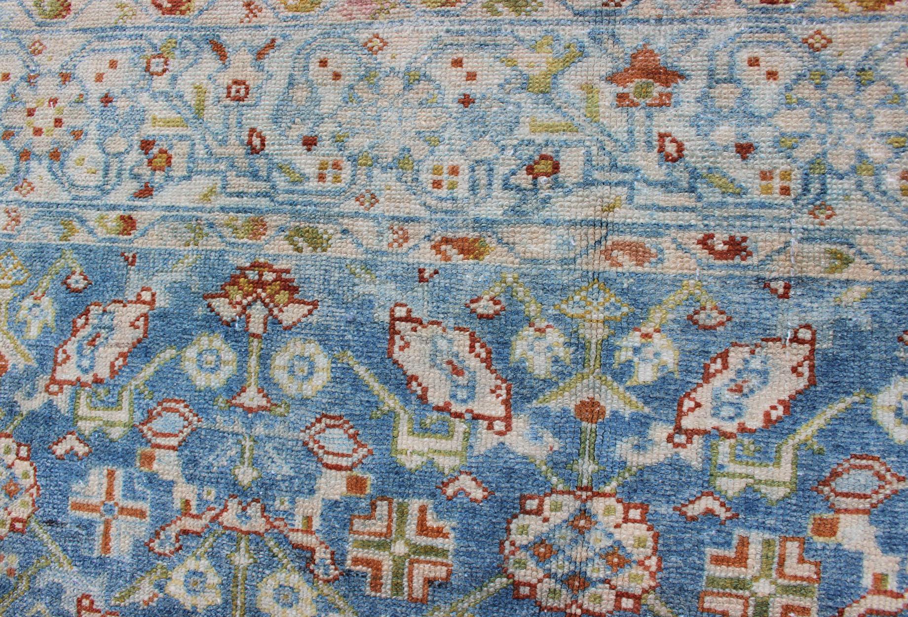 Persischer antiker Malayer-Perserteppich mit All-Over-Design in verschiedenen Blau-, Elfenbein- und Rottönen 5