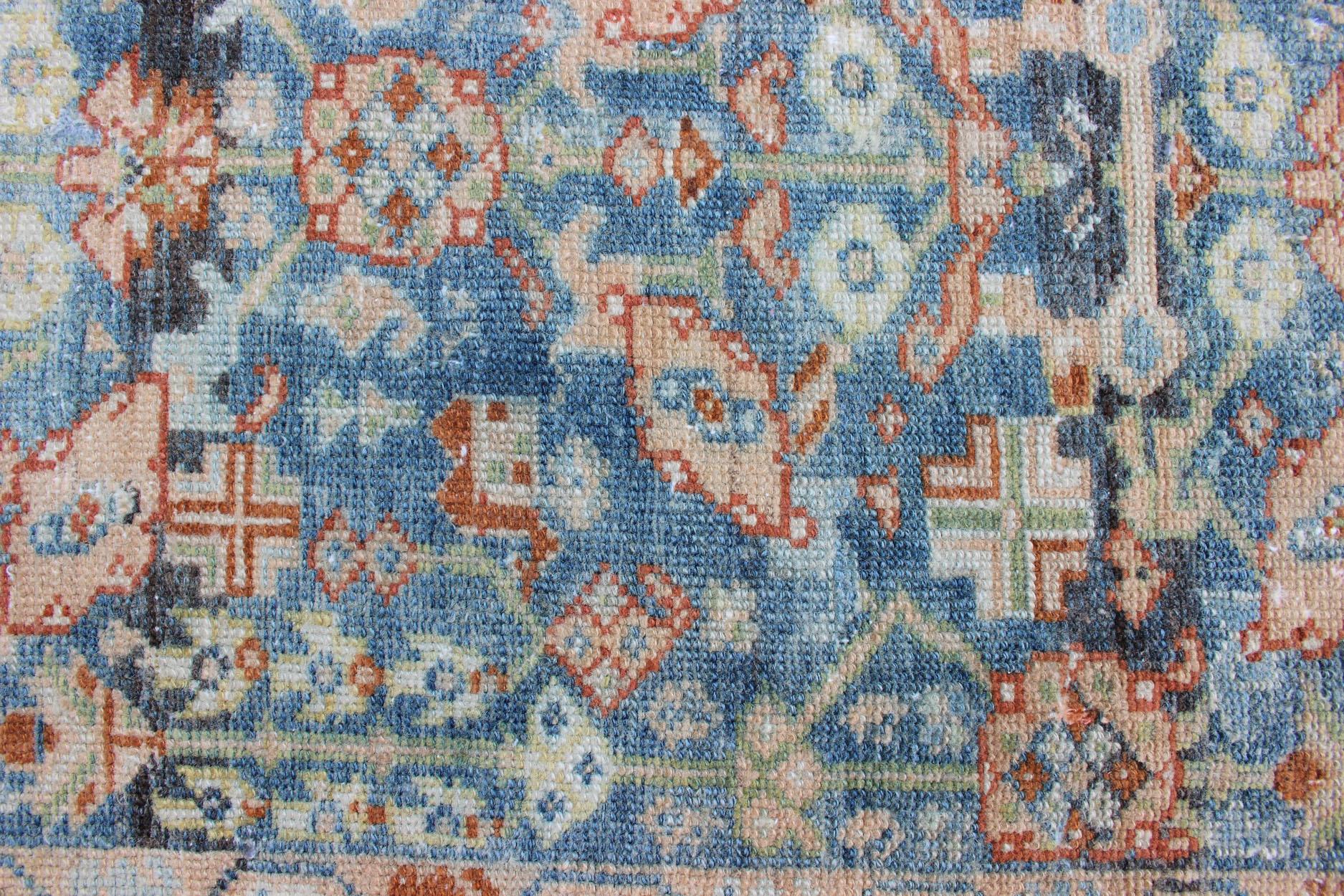 Persischer antiker Malayer-Perserteppich mit All-Over-Design in verschiedenen Blau-, Elfenbein- und Rottönen 7