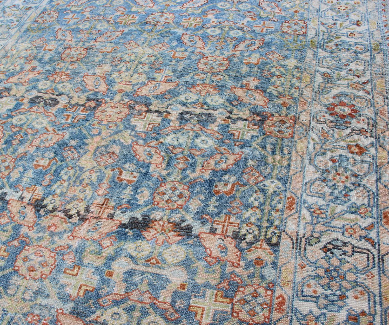 Persischer antiker Malayer-Perserteppich mit All-Over-Design in verschiedenen Blau-, Elfenbein- und Rottönen 3