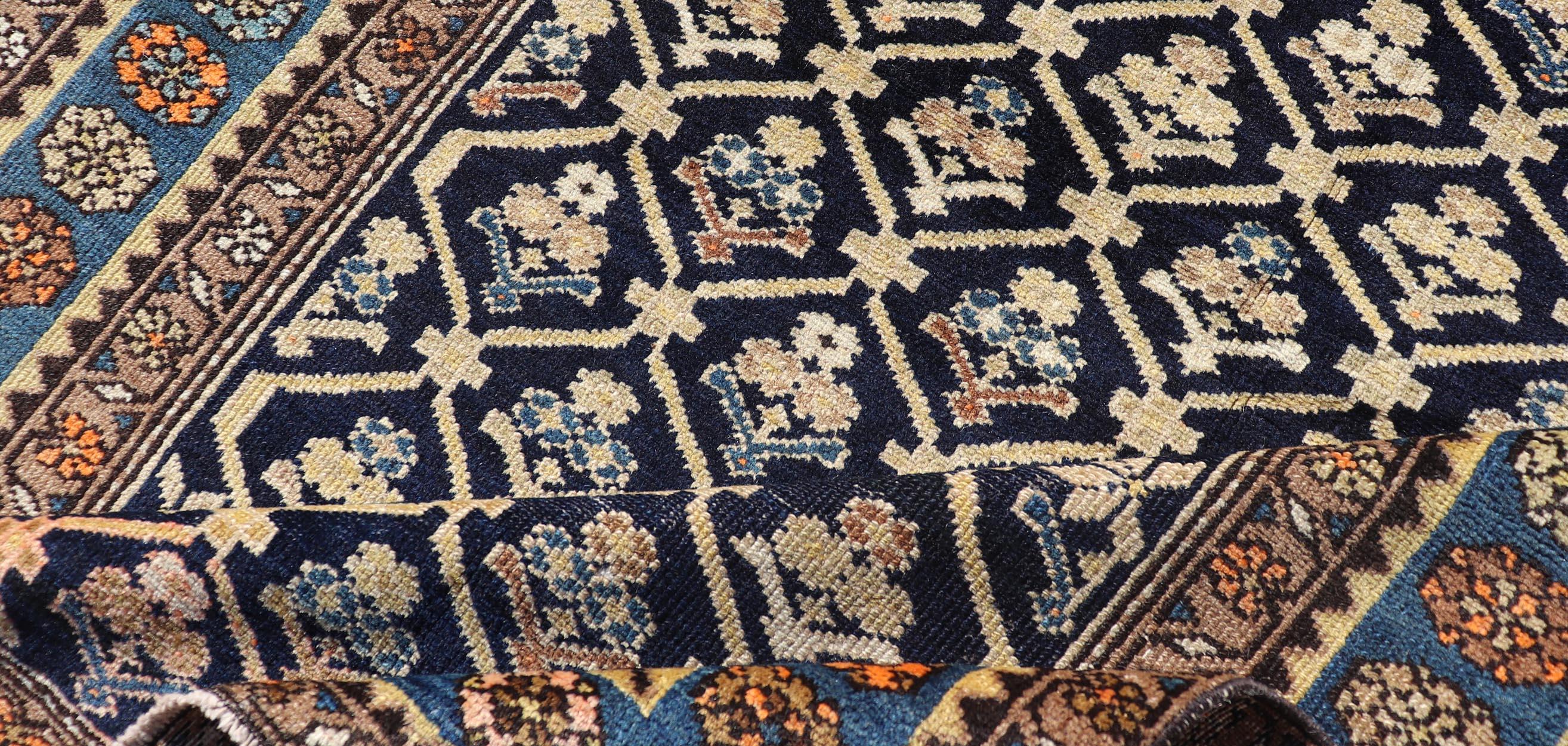 Tapis persan ancien Malayer avec motifs superposés et motifs géométriques en vente 5
