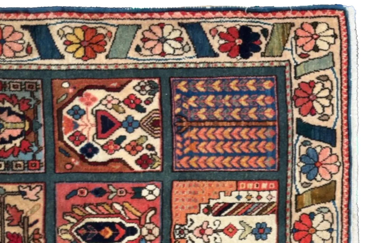 Persischer Flächenteppich - Bakhtiar Design - 10713 (20. Jahrhundert) im Angebot
