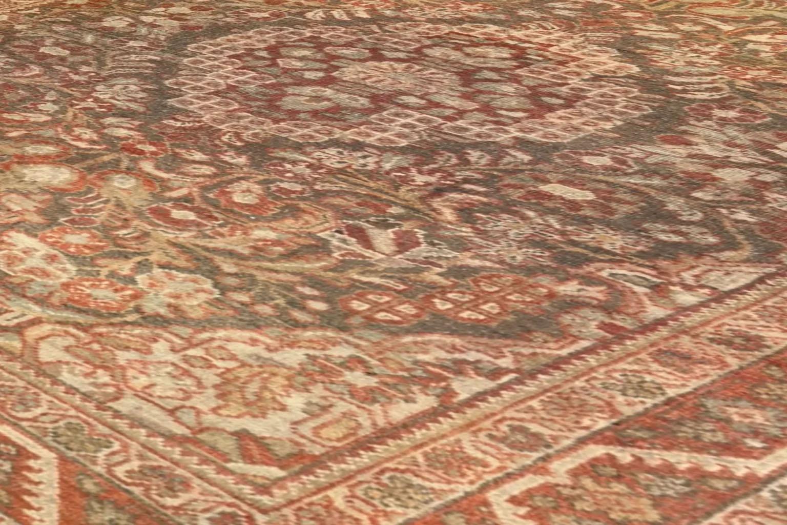 Alfombra Persa - Diseño Mahal - Verde Marfil Rojo en venta 1