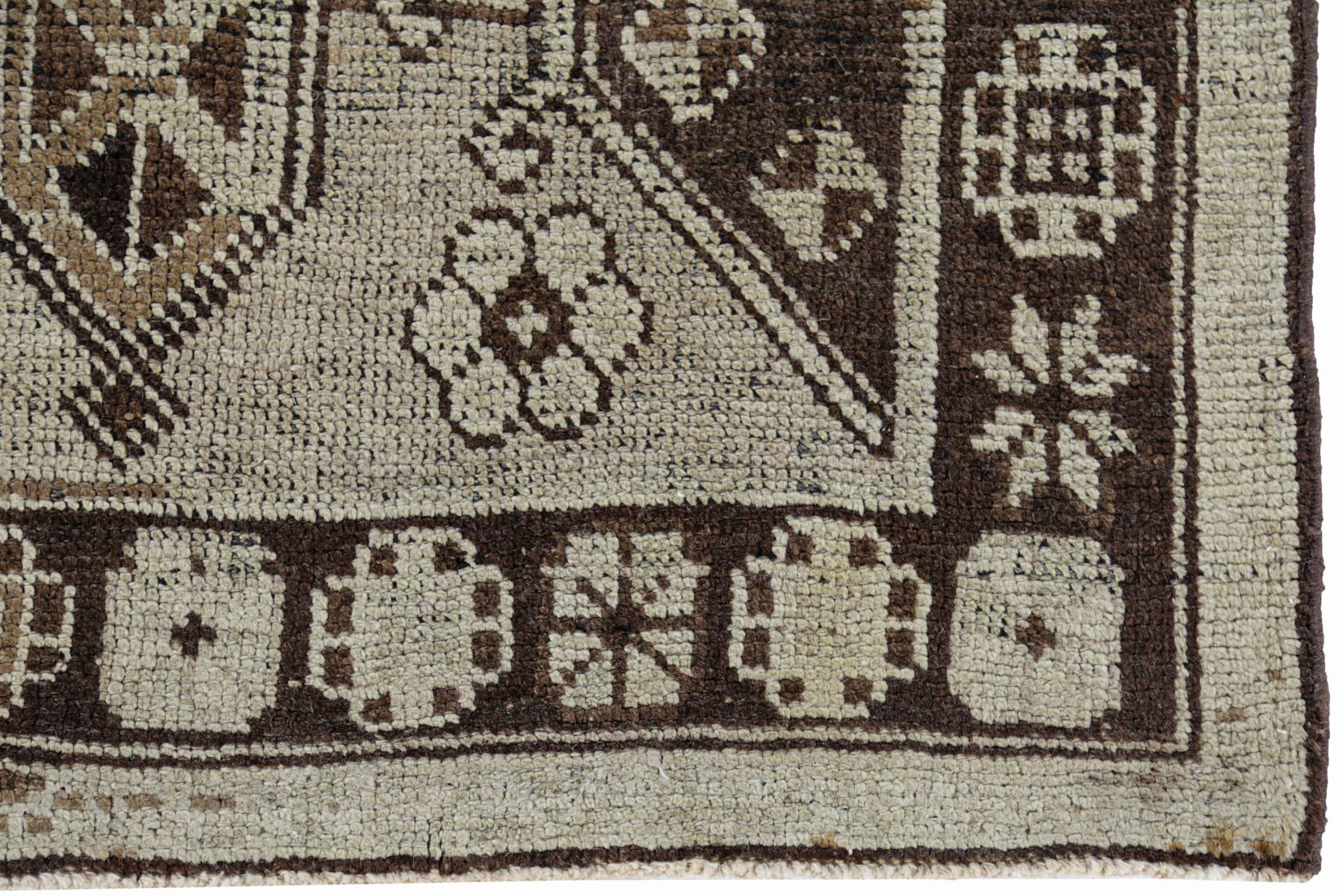 20th Century Persian Azerbaijan Area Rugs Circa 1910 - Wool Brown Ivory Design - 91295 For Sale