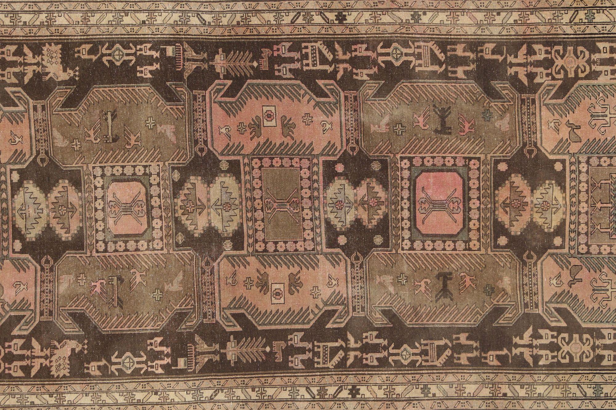 Tappeti persiani dell'Azerbaijan - Design marrone rosa in lana - 97474 In condizioni ottime in vendita a Dallas, TX