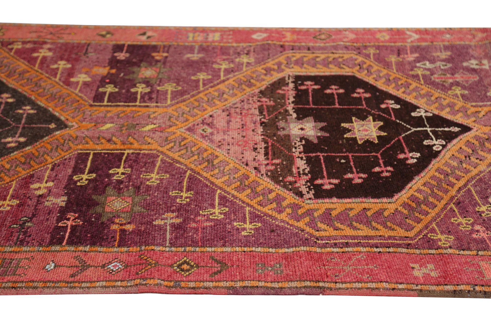 Tapis persans d'Azerbaïdjan - Motif rouge à revers en laine 97401 Excellent état - En vente à Dallas, TX