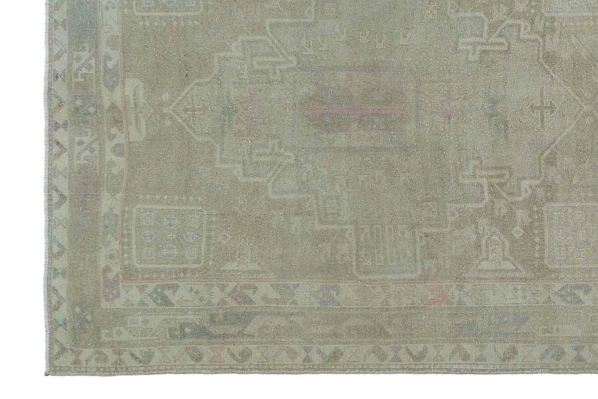 Iraqi Persian Azerbaijan Area Rugs - Wool Taupe Design - 97550 For Sale
