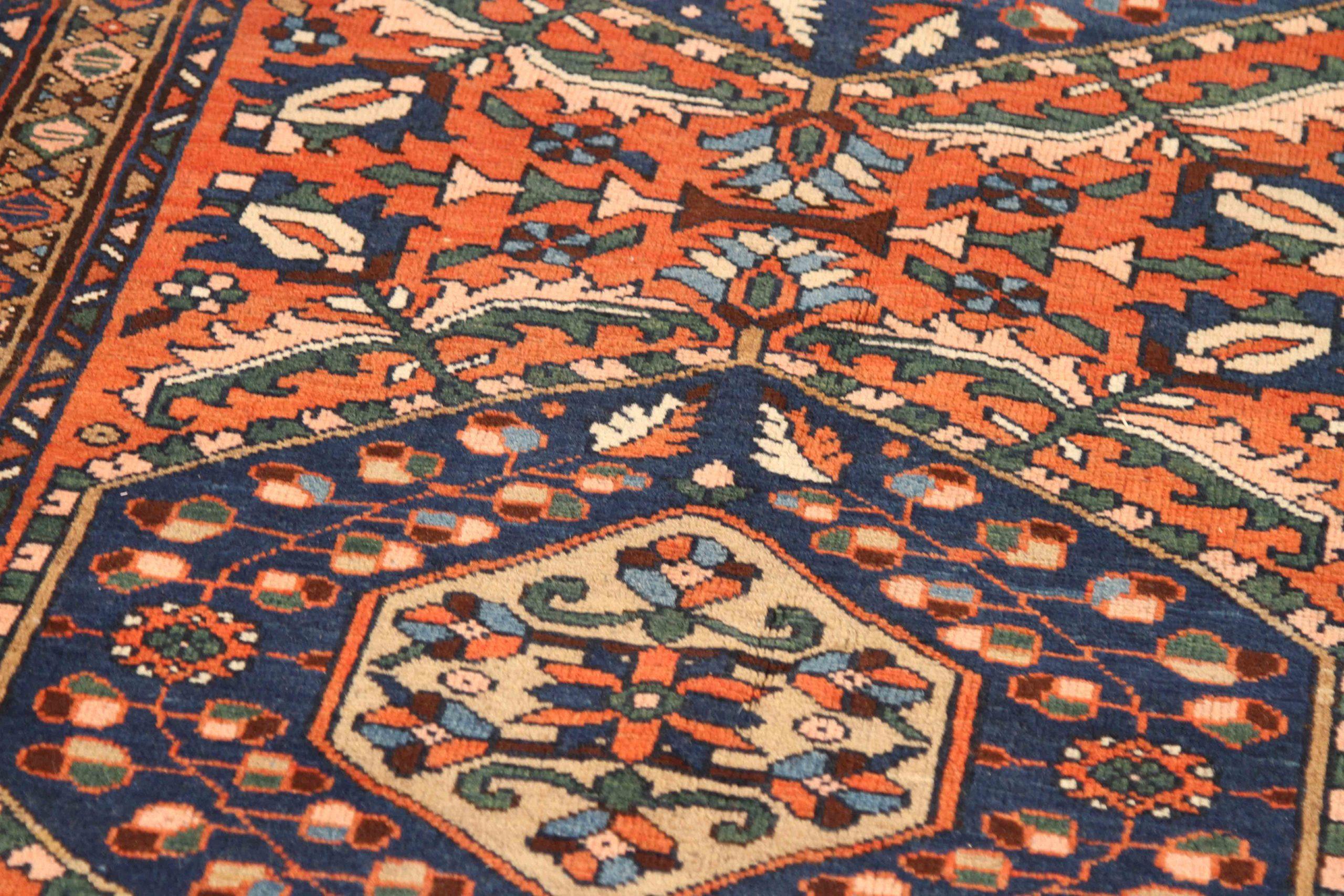 Persischer Aserbaidschan-Läufer Circa 1910 - Wolle Blau Elfenbein Orange 70598 (Asiatisch) im Angebot
