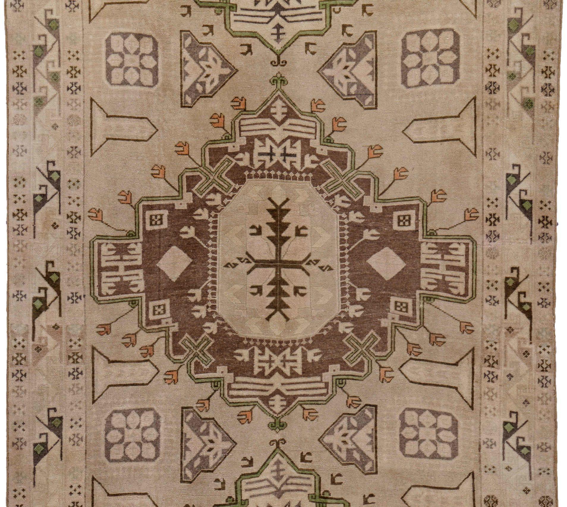 Persisch Aserbaidschan Läufer Teppich Circa 1910 - Wolle Braun Grün Elfenbein Design - 91414 (20. Jahrhundert) im Angebot