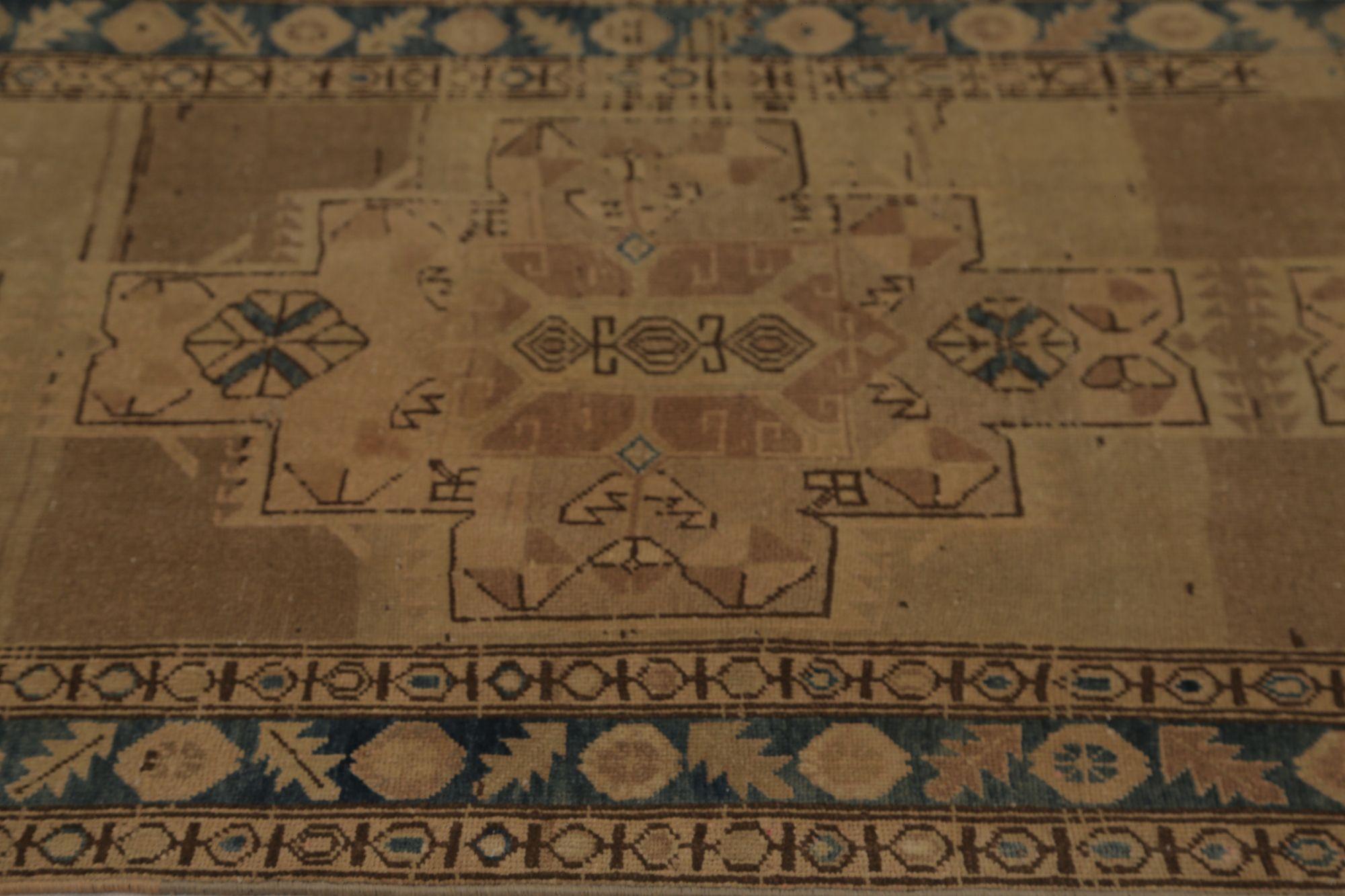 Tappeto Runner Persiano Azerbaijan - Design Marrone Lana - 96756 In condizioni ottime in vendita a Dallas, TX