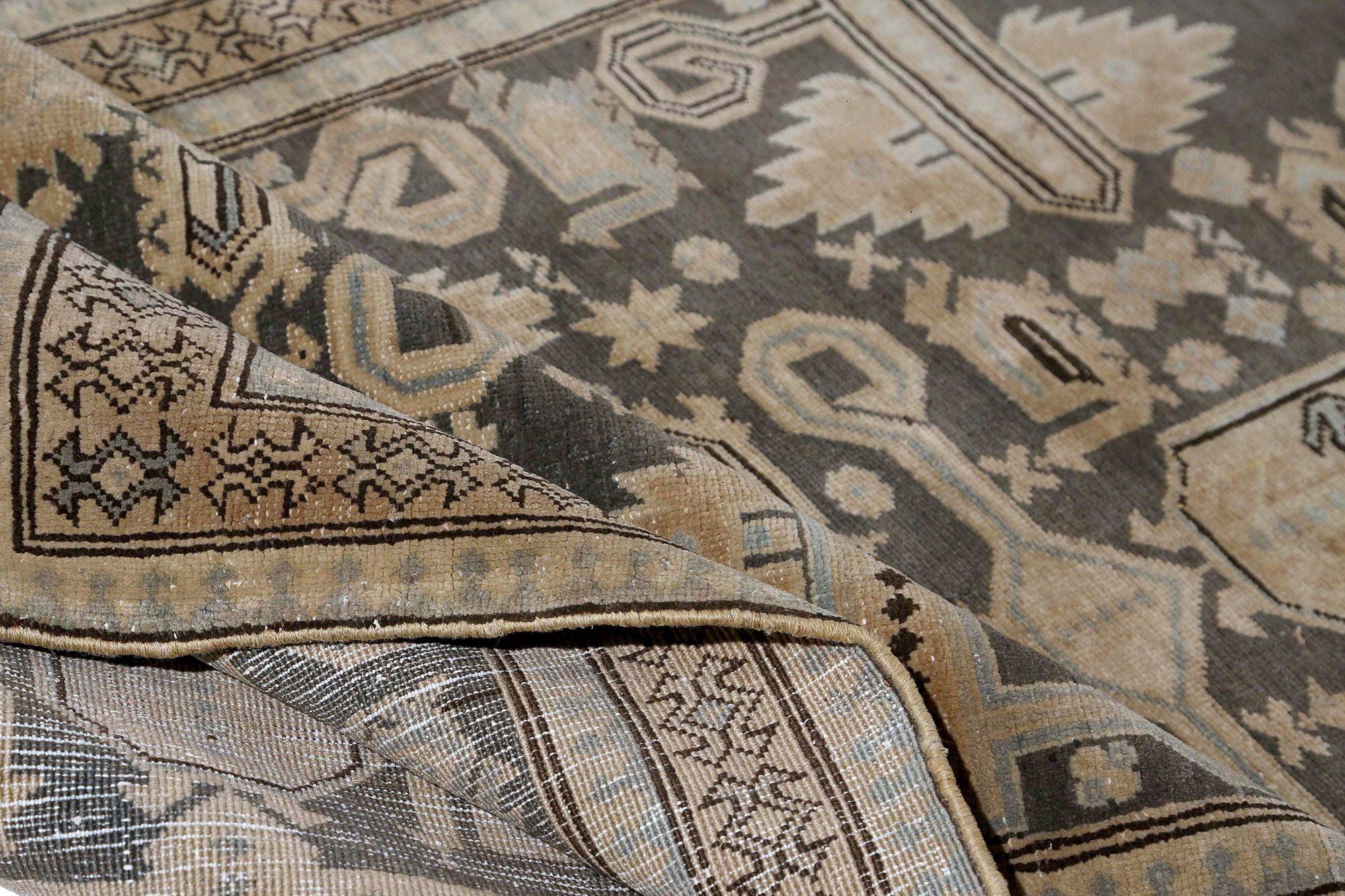 Persische Aserbaidschan Läufer Teppich - Wolle Brown Design - 96909 im Zustand „Hervorragend“ im Angebot in Dallas, TX
