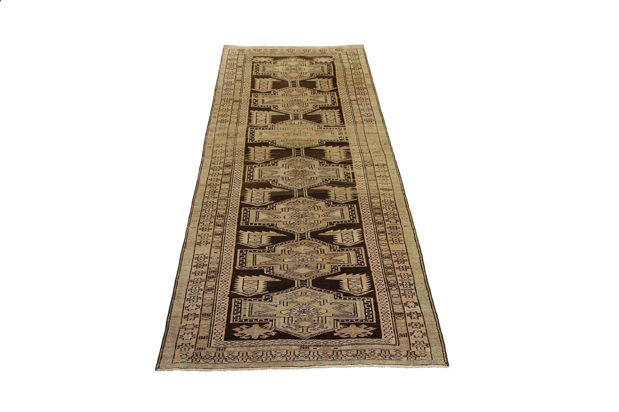 Persischer Aserbaidschan Läufer Teppich - Wolle Braun Taupe Design - 96686 im Zustand „Hervorragend“ im Angebot in Dallas, TX