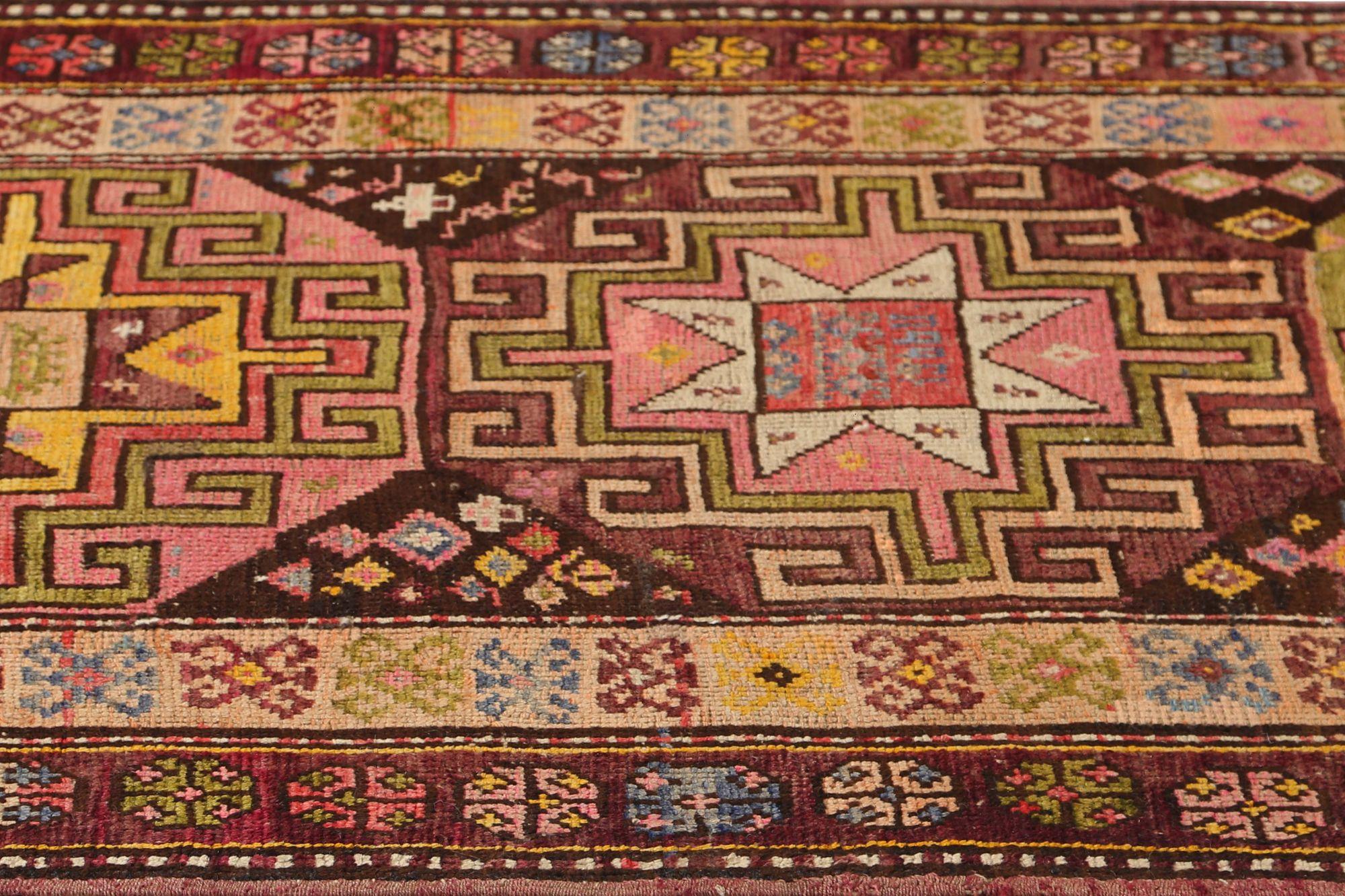 Persischer Aserbaidschanischer Läufer - Wolle Grün Elfenbein Rosa Rot - 97150 (20. Jahrhundert) im Angebot