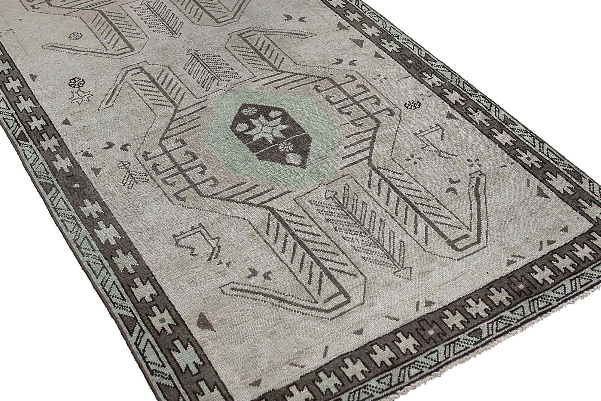 Persischer Aserbaidschan-Läufer - Wolle Rosa Taupe Design - 97092 im Zustand „Hervorragend“ im Angebot in Dallas, TX