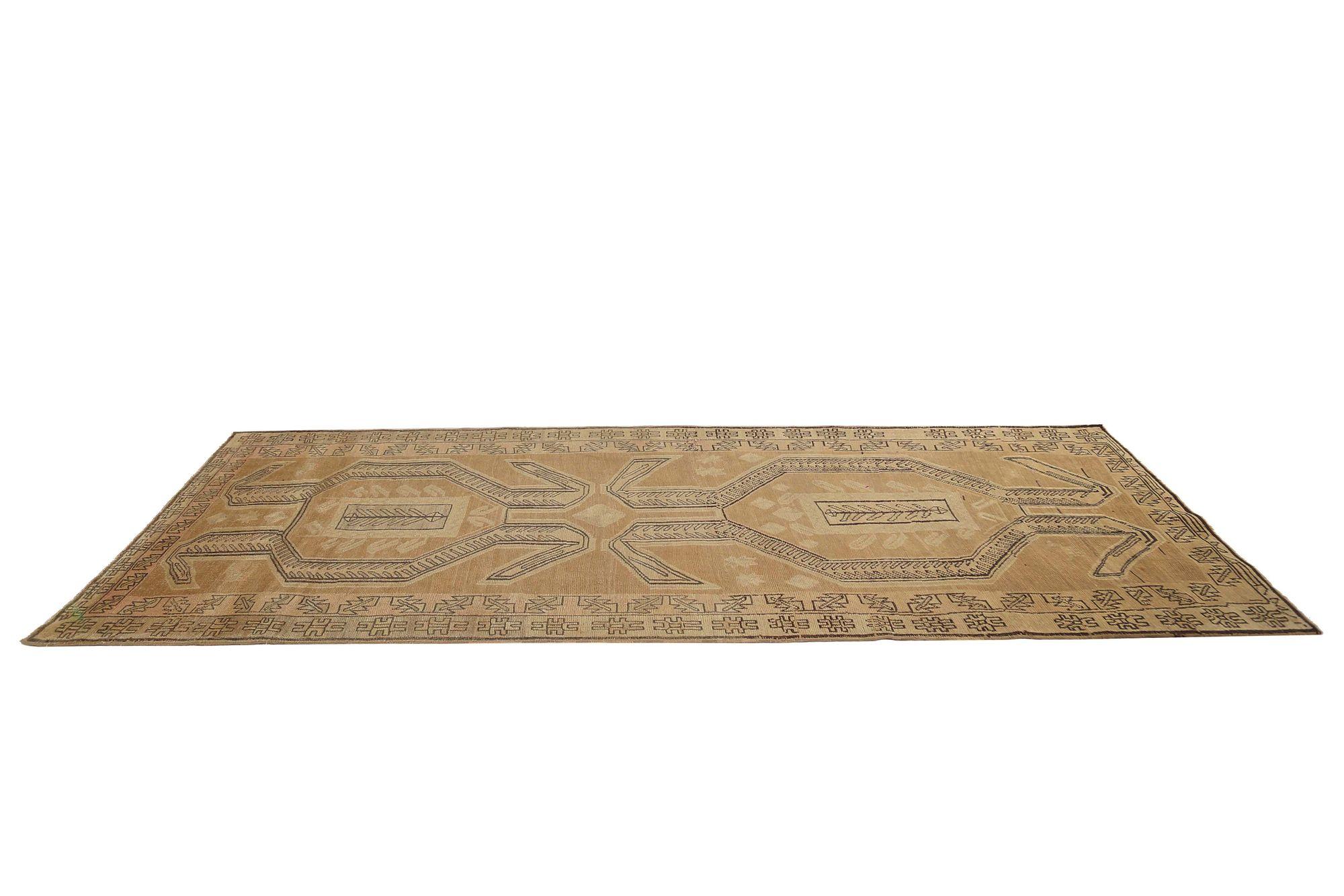 Persian Azerbaijan Runner Rug - Wool Taupe Design - 97733 In Excellent Condition For Sale In Dallas, TX