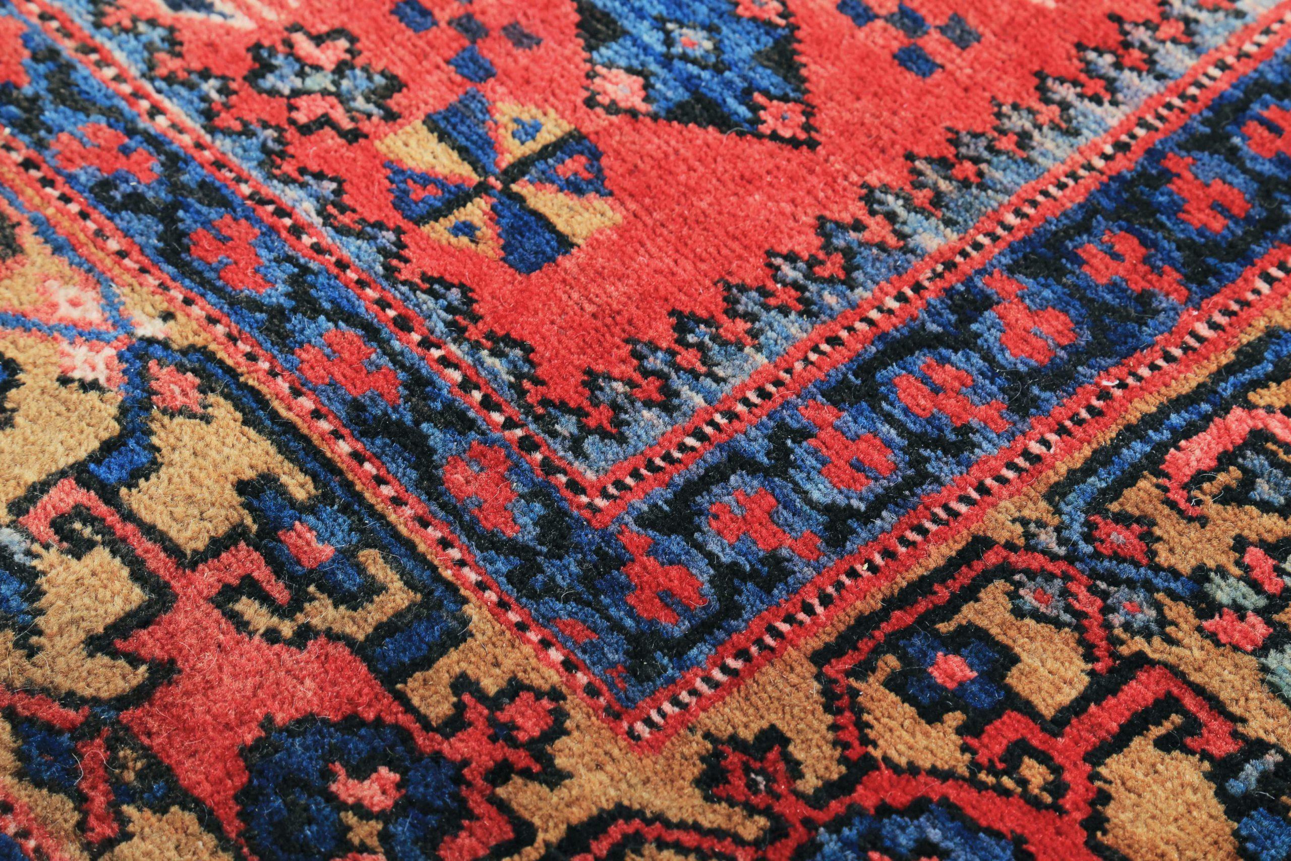 Persischer Aserbaidschan Kleiner Teppich - Wolle Blau Elfenbein Rot Gelb - 89623 (20. Jahrhundert) im Angebot