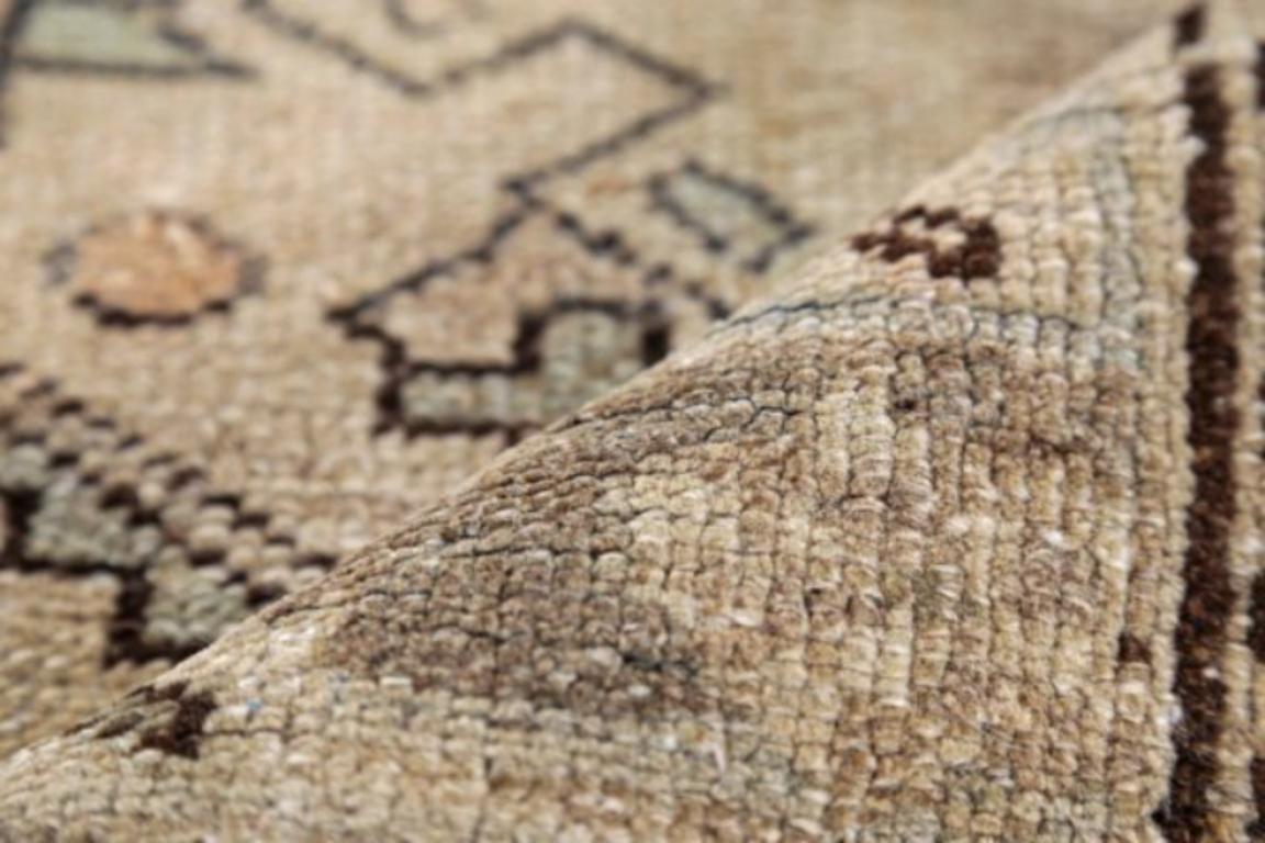 Persischer Aserbaidschan Kleiner Teppich - Wolle Braun Elfenbein Taupe Design - 91482 im Zustand „Hervorragend“ im Angebot in Dallas, TX