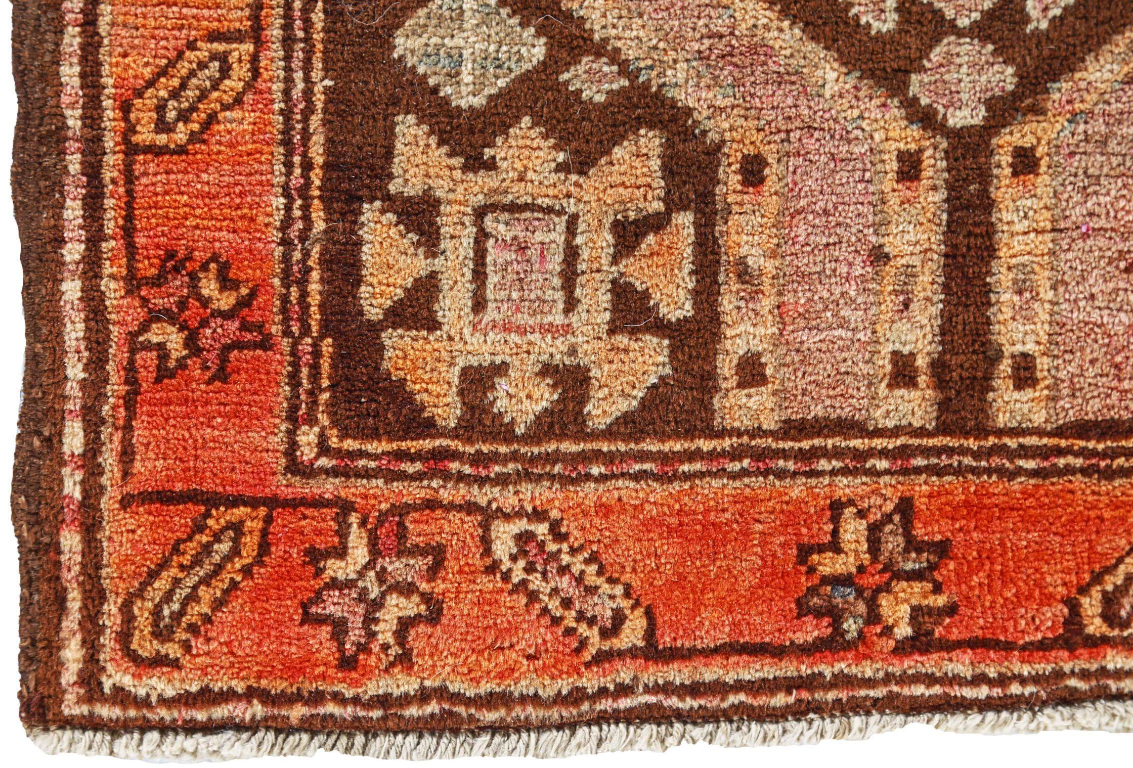 Persian Azerbaijan Small Rug - Wool Brown Orange Pink Design - 91173 In Excellent Condition For Sale In Dallas, TX