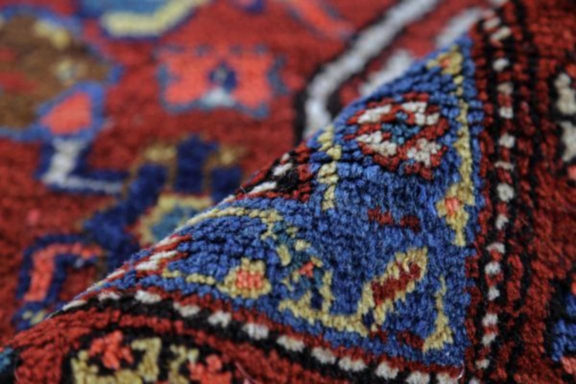 20ième siècle Petit tapis persan d'Azerbaïdjan - Laine bleu marine rouge jaune - 91597 en vente