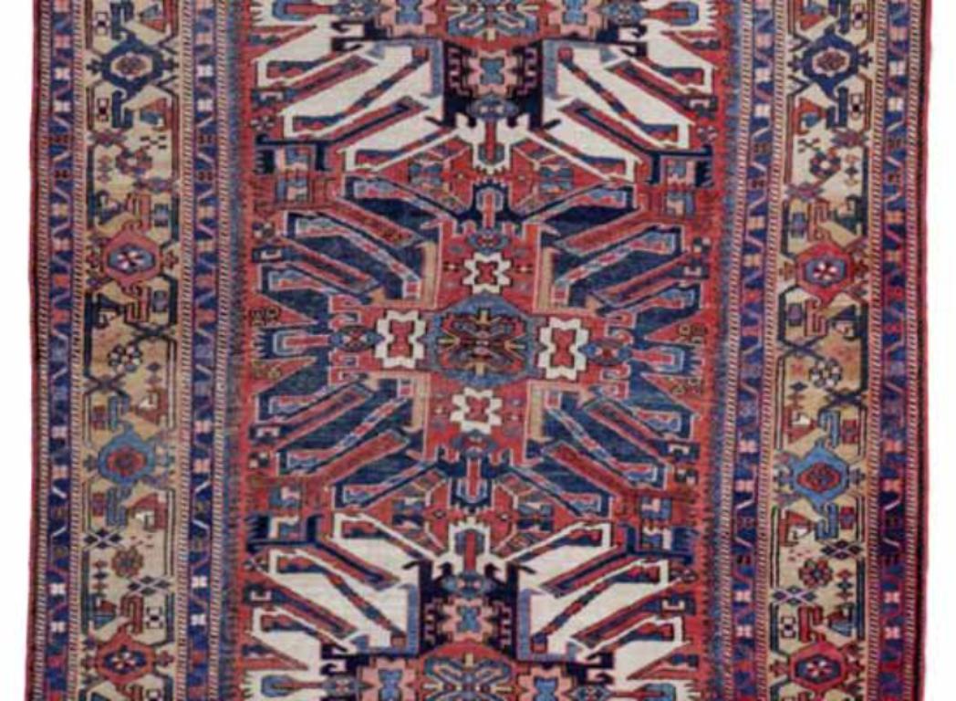 Asiatico Tappeto persiano Azerbaijan Small Design 1910 circa - Lana blu avorio rosso - 91322 in vendita