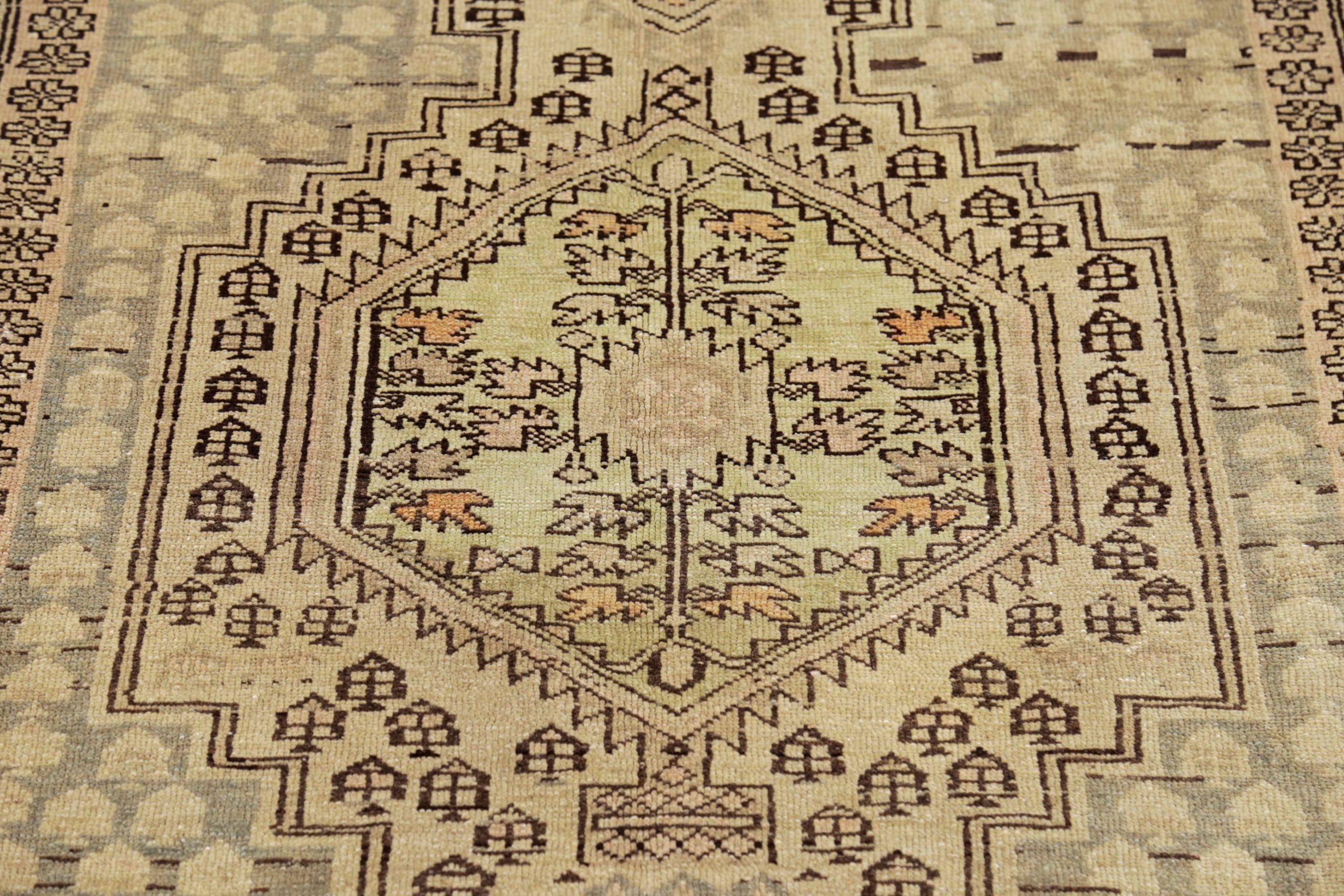 Persisch Aserbaidschan Kleiner Teppich CIRCA 1910 - Wolle Braun Grün Elfenbein Design - 91416 (20. Jahrhundert) im Angebot