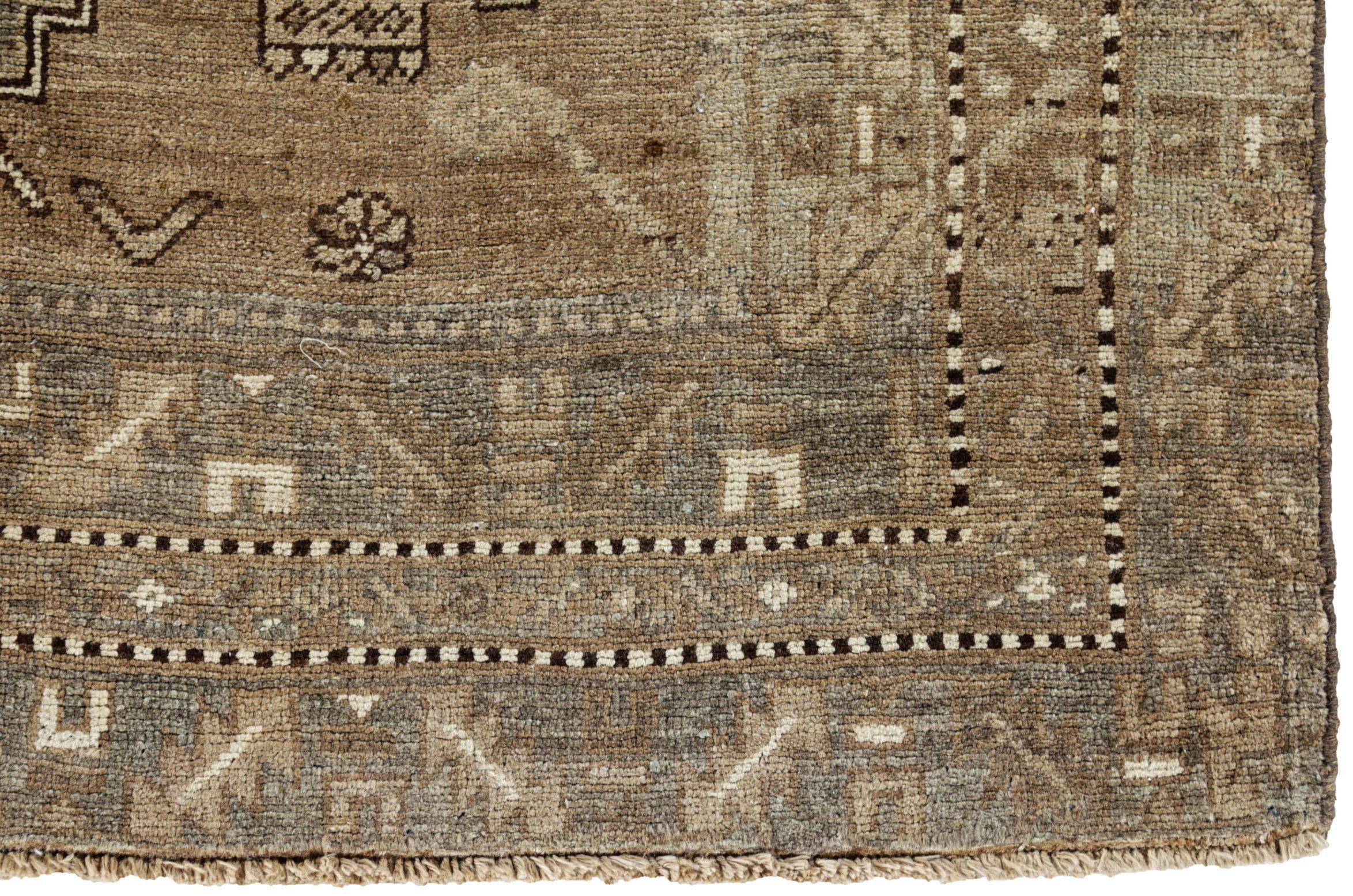 Persischer Aserbaidschan Kleiner Teppich CIRCA 1910 - Wolle Braun Elfenbein Design - 91289 (20. Jahrhundert) im Angebot