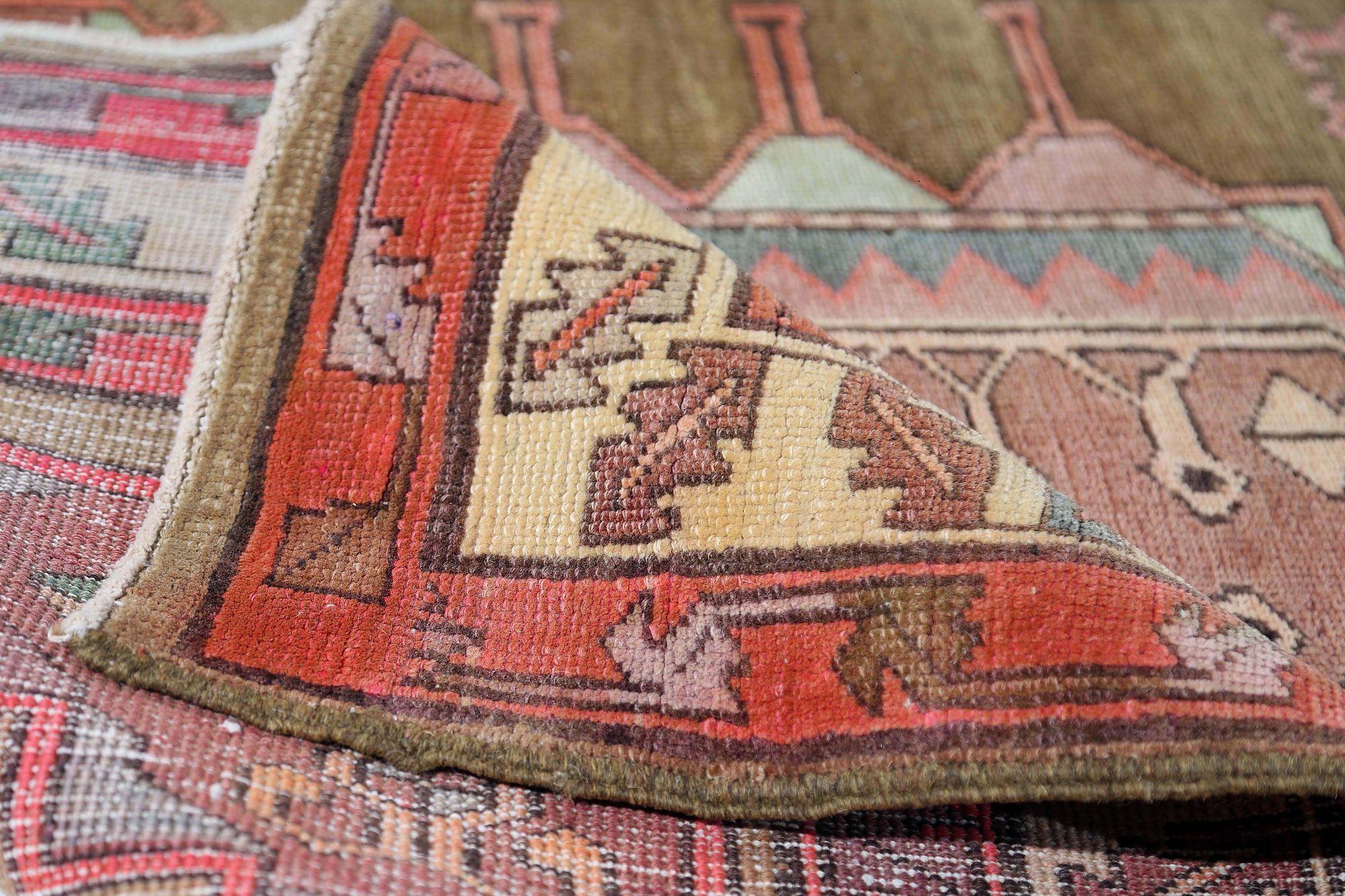 Iracheno Tappeto persiano Azerbaijan Small Design - Lana Marrone Verde Rosa - 96657 in vendita