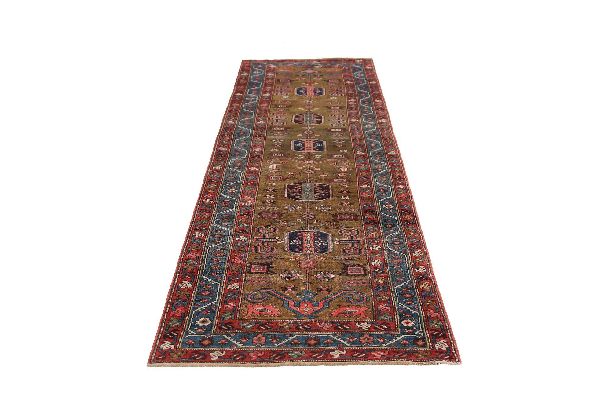 Tappeto persiano Bakhshayesh Runner - Greene & Greene Design - 97387 In condizioni ottime in vendita a Dallas, TX